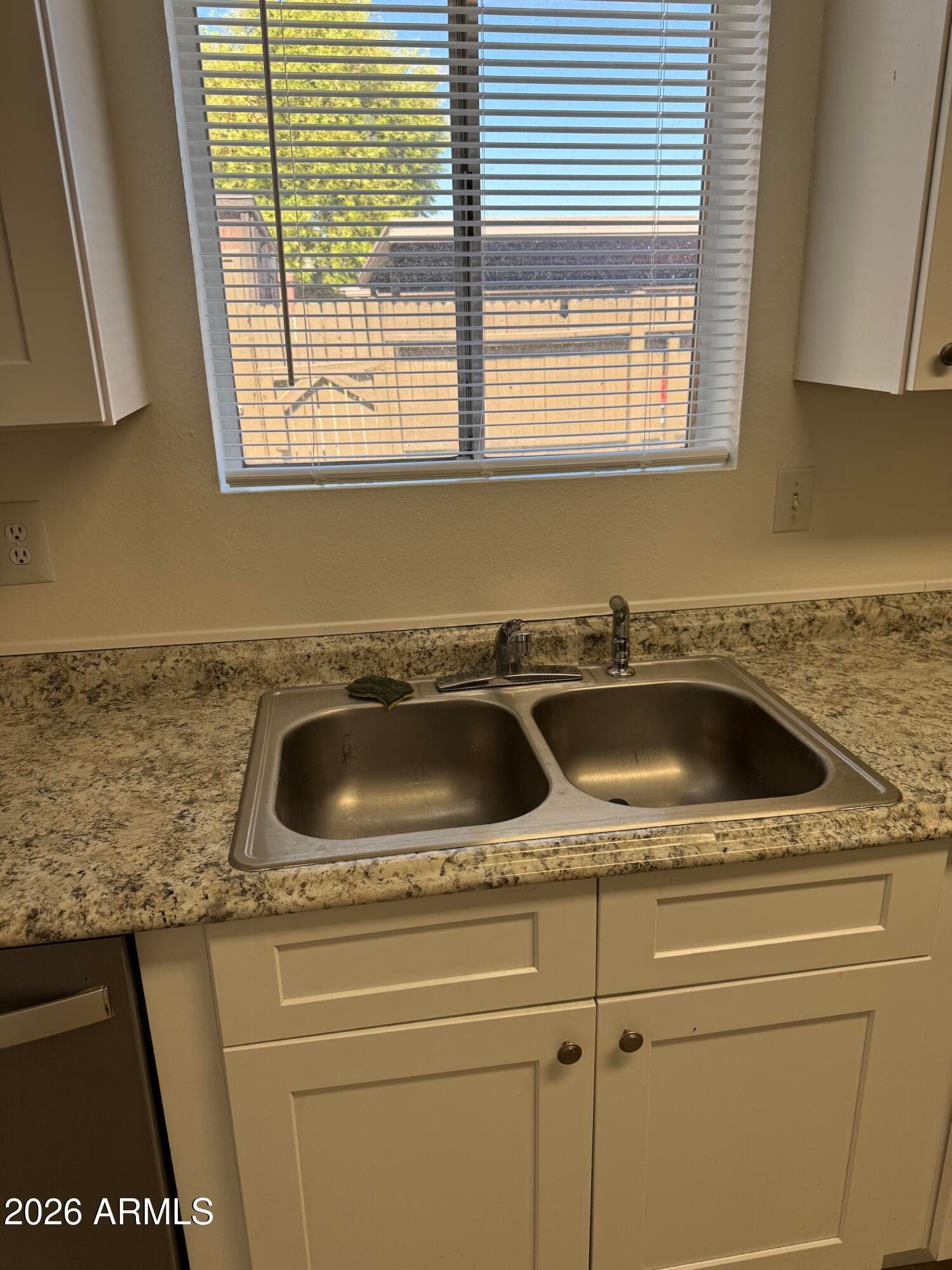 3313 W Golden Lane, Phoenix, AZ 85051 — photo 6 of 14