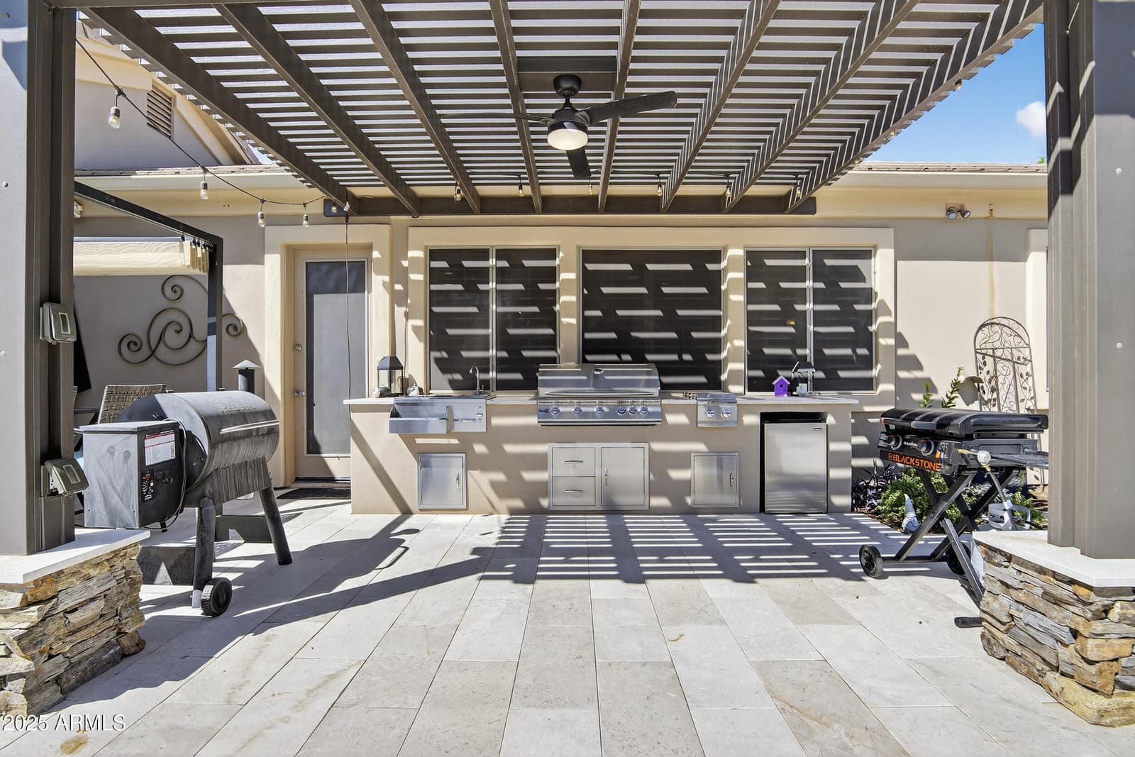 1333 N CLIFFSIDE Drive, Gilbert, AZ 85234 — photo 65 of 98