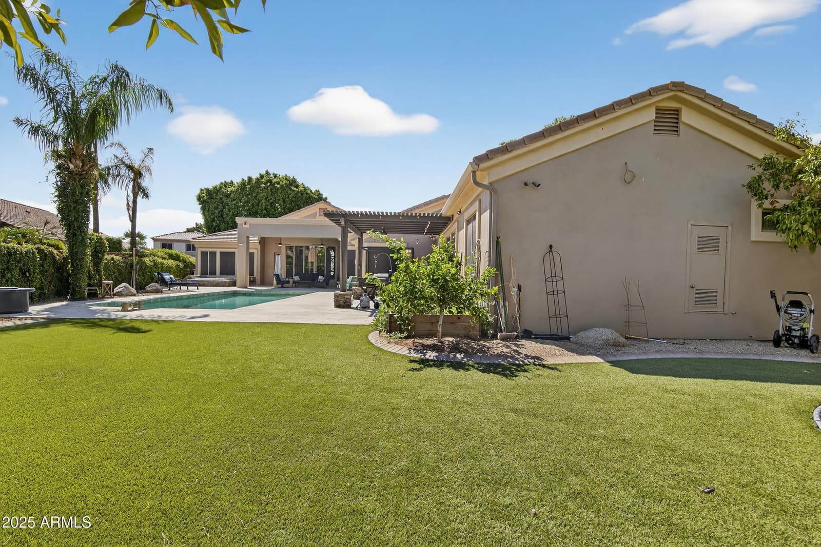 1333 N CLIFFSIDE Drive, Gilbert, AZ 85234 — photo 73 of 98