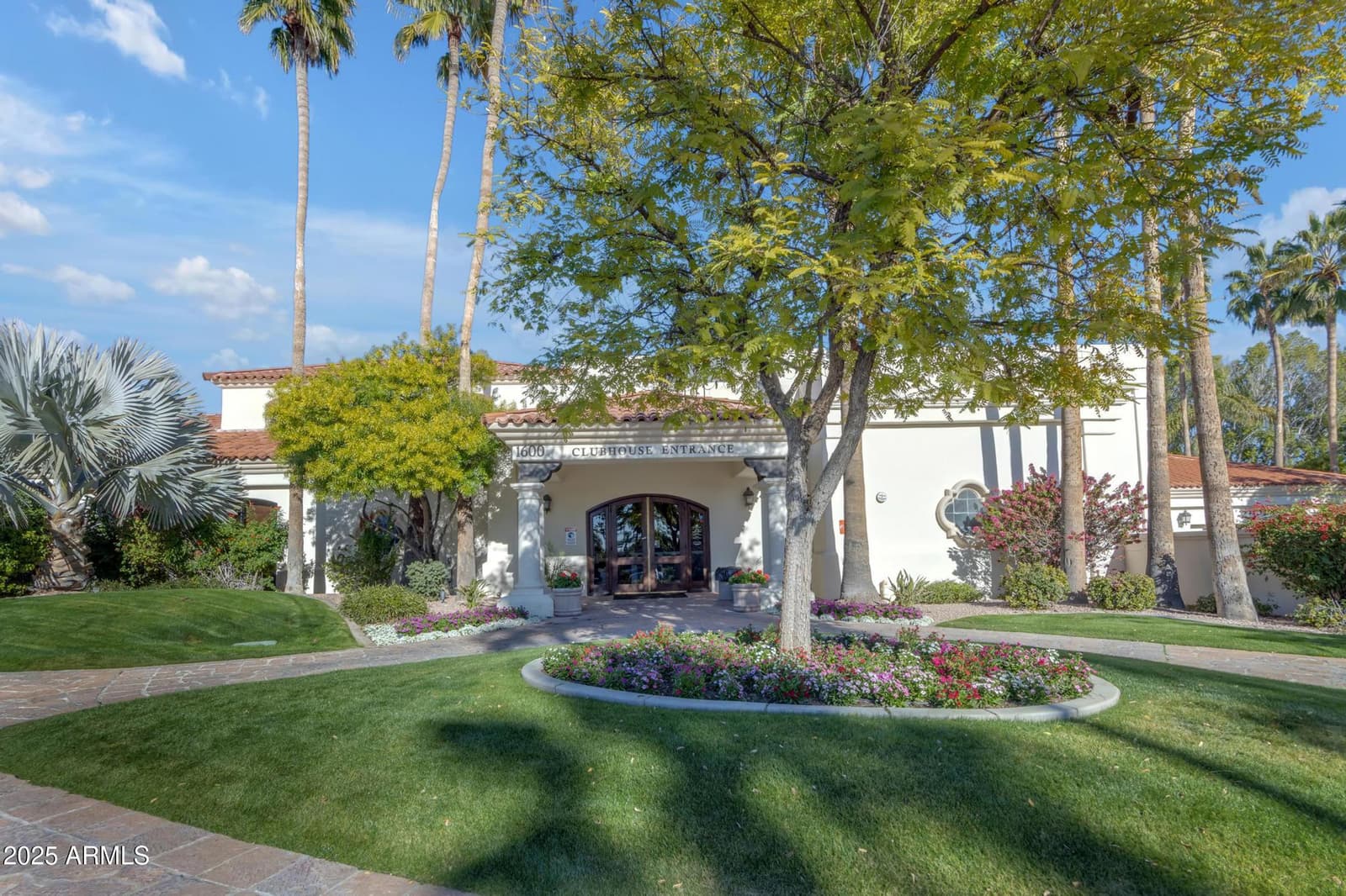 1333 N CLIFFSIDE Drive, Gilbert, AZ 85234 — photo 77 of 98