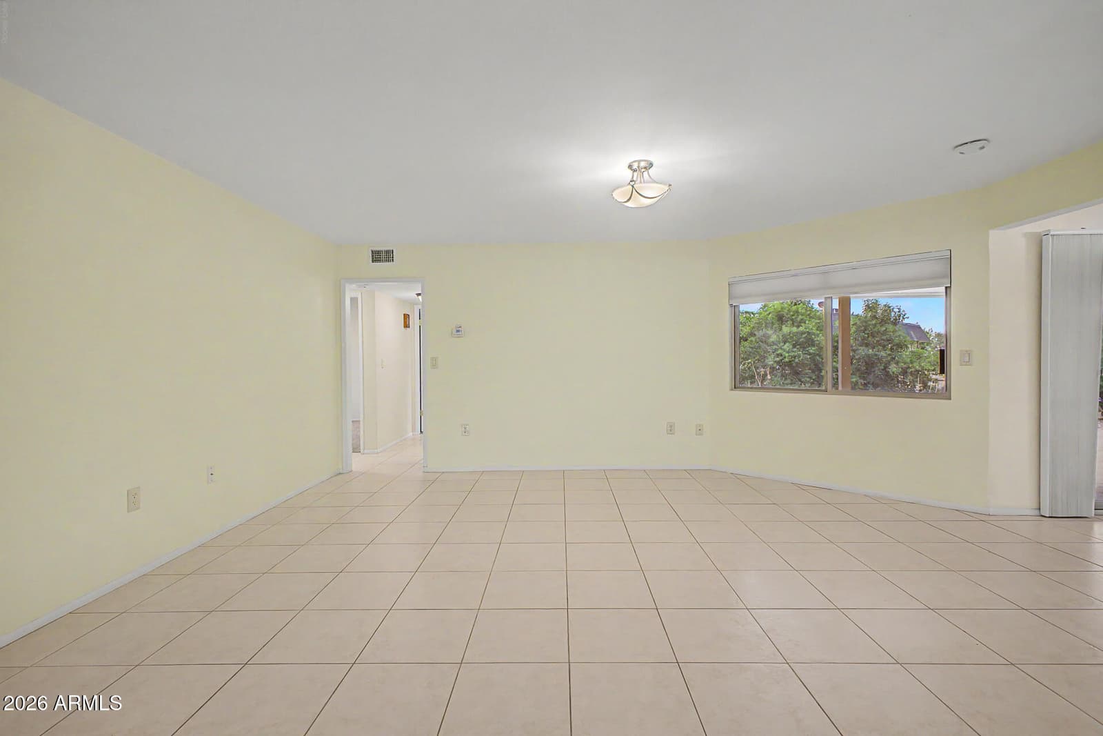 10505 W CAMEO Drive, Sun City, AZ 85351 — photo 4 of 29