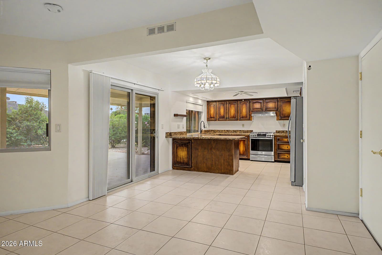 10505 W CAMEO Drive, Sun City, AZ 85351 — photo 9 of 29
