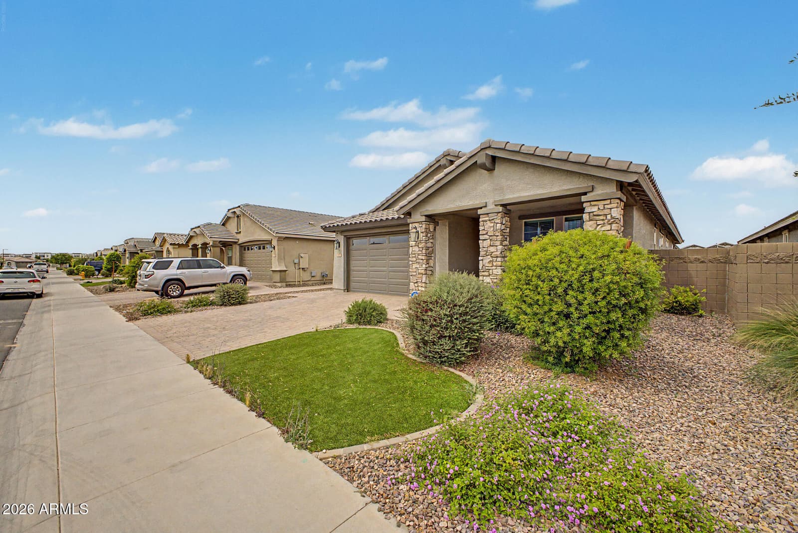 15072 W MCKINLEY Street, Goodyear, AZ 85338 — photo 5 of 33