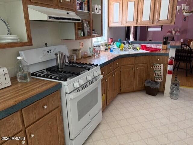 301 N Mescal Road, Benson, AZ 85602 — photo 10 of 46