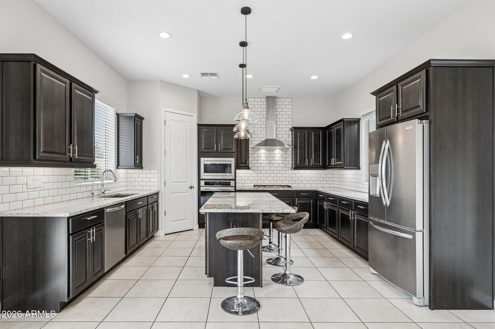 18316 N 65TH Place, Phoenix, AZ 85054 — photo 5 of 55