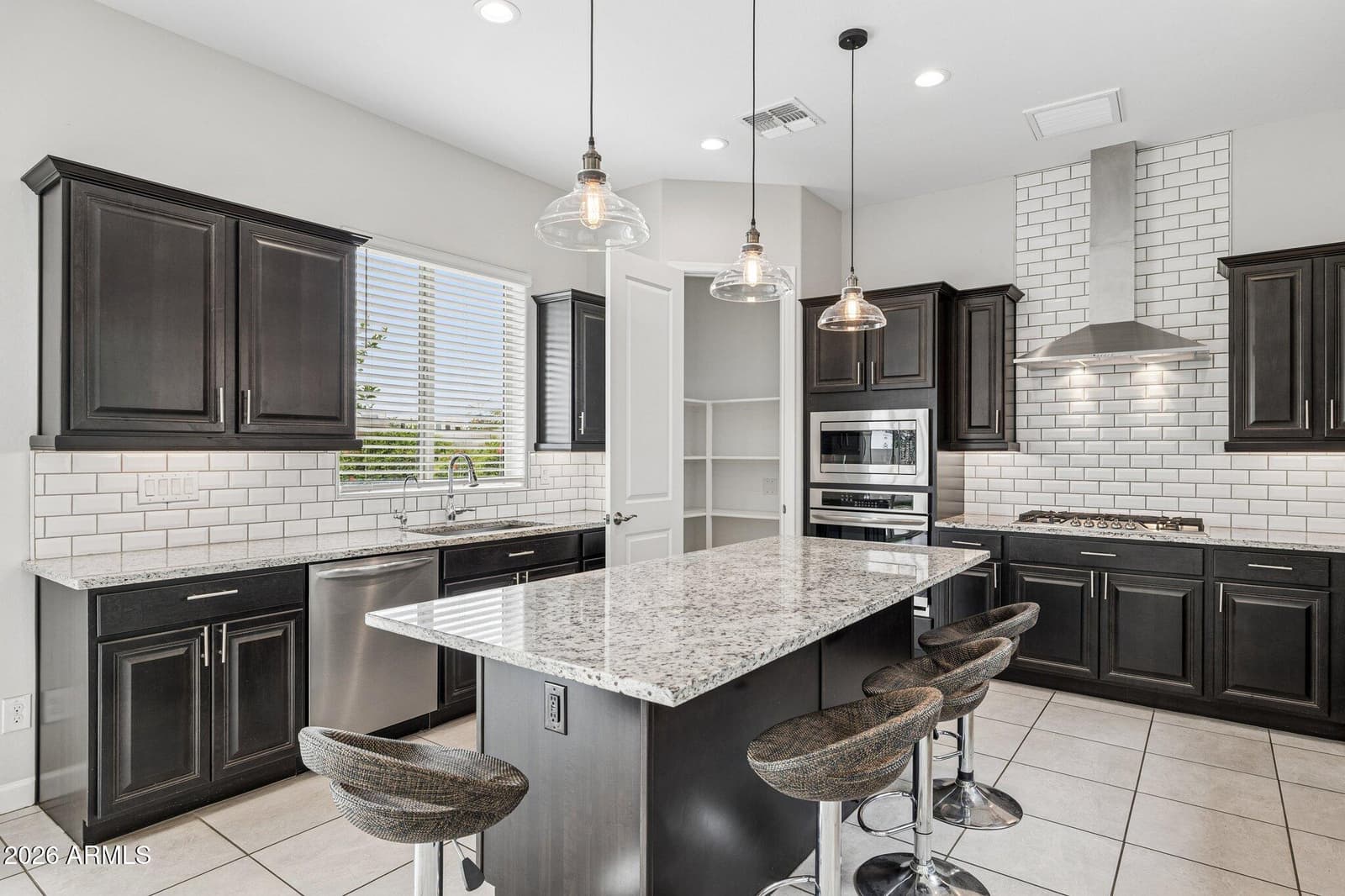 18316 N 65TH Place, Phoenix, AZ 85054 — photo 12 of 55