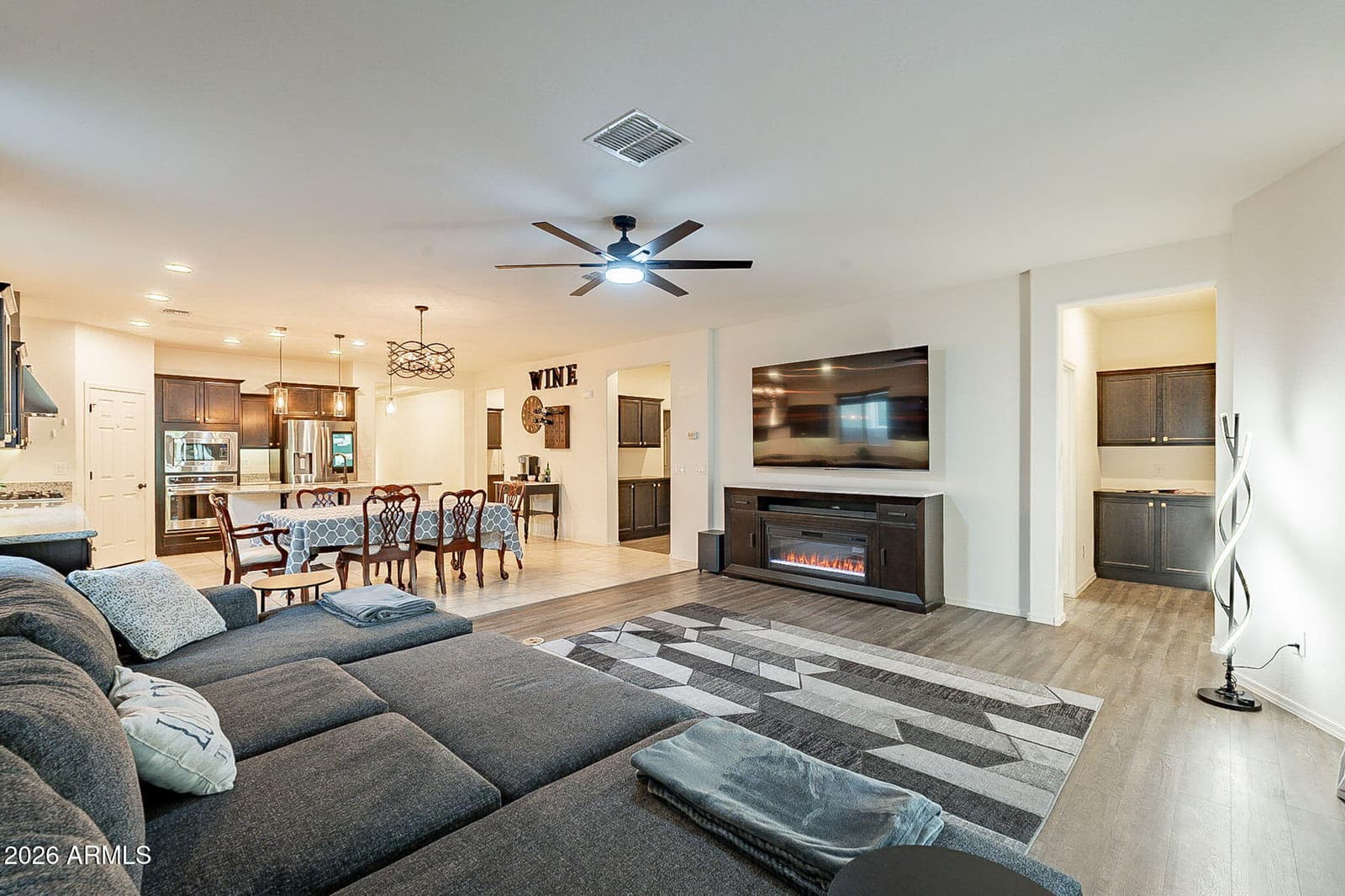 10380 W ALYSSA Lane, Peoria, AZ 85383 — photo 18 of 111