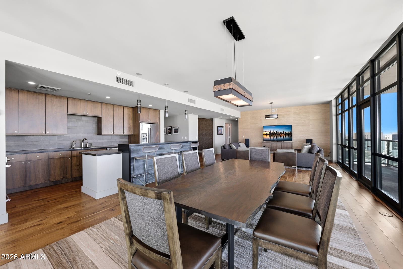310 S 4TH Street 2204, Phoenix, AZ 85004 — photo 18 of 65