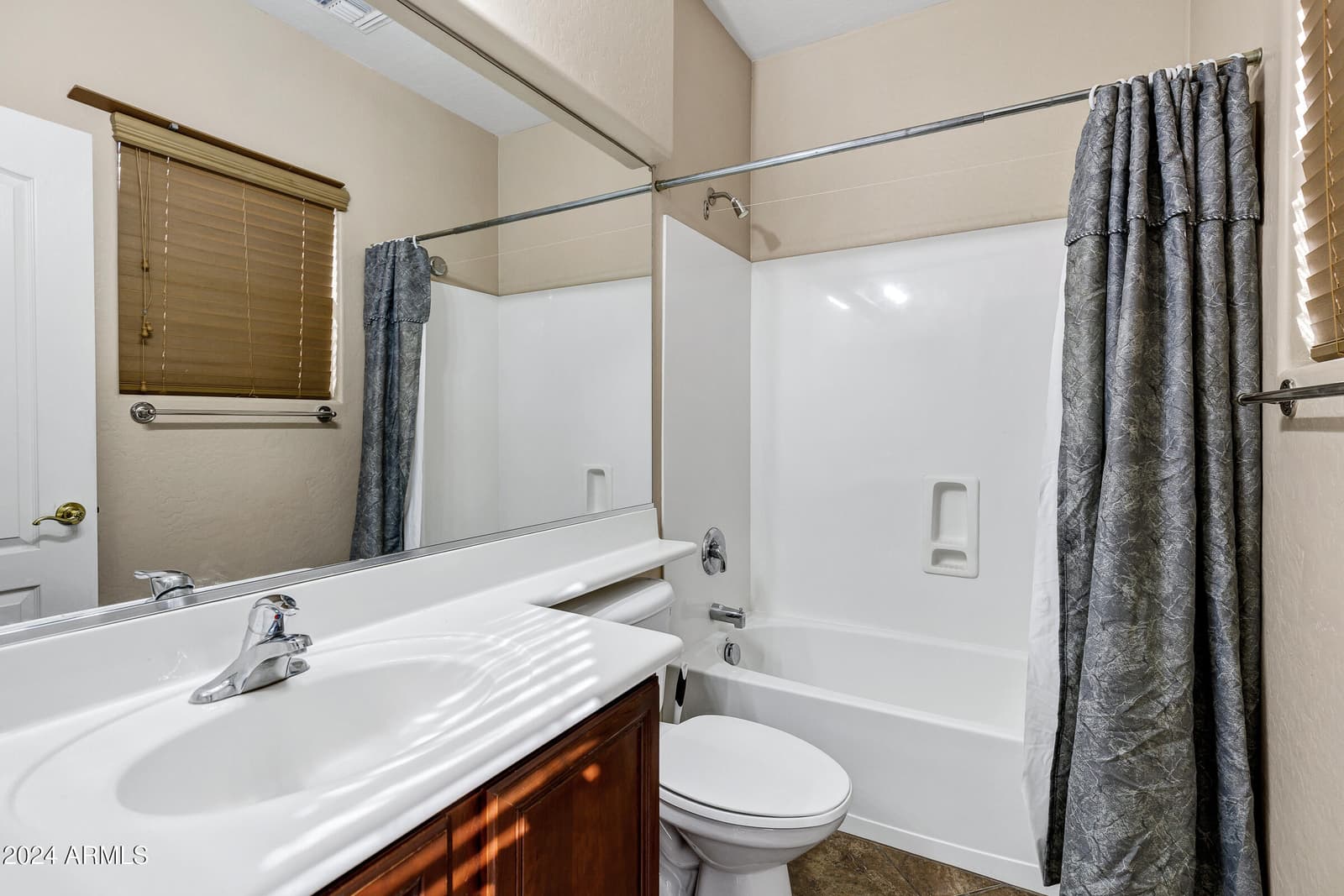 2801 W Silver Fox Way, Phoenix, AZ 85045 — photo 26 of 75