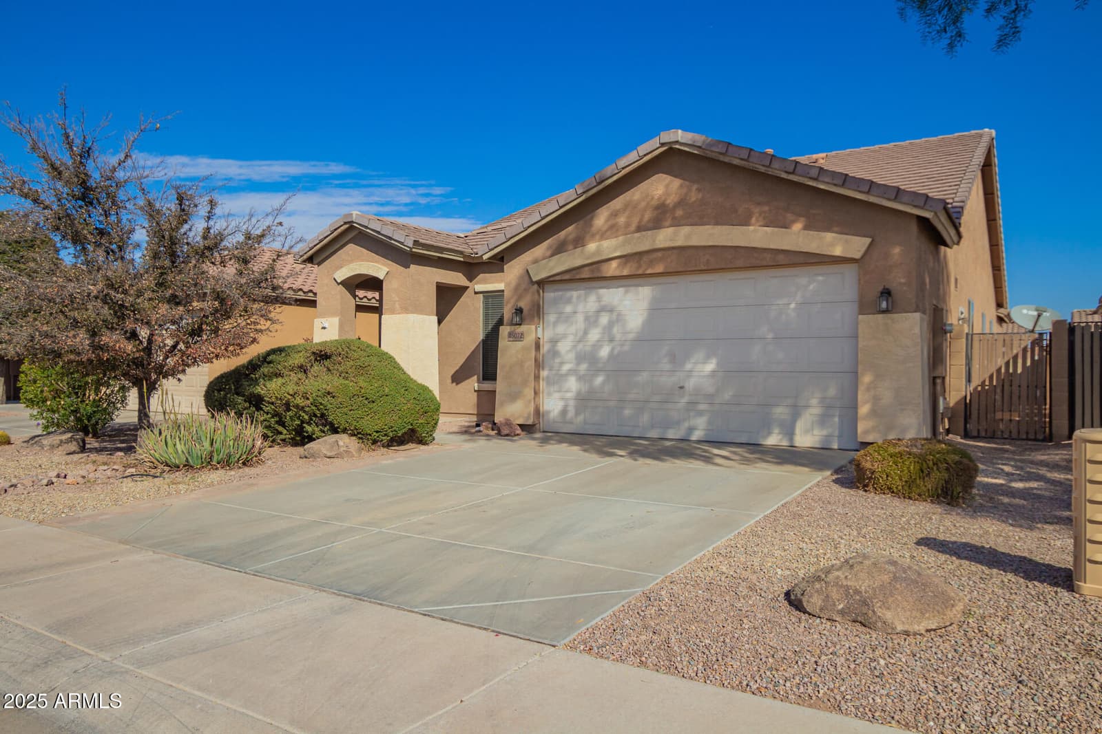 46072 W BARBARA Lane, Maricopa, AZ 85139 — photo 2 of 31
