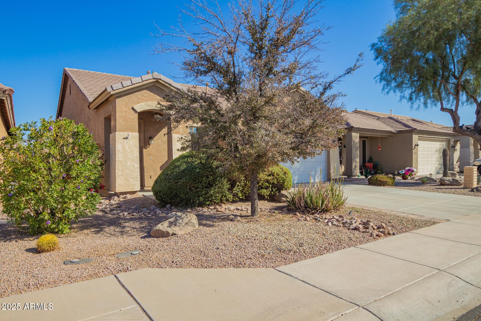 46072 W BARBARA Lane, Maricopa, AZ 85139 — photo 3 of 31