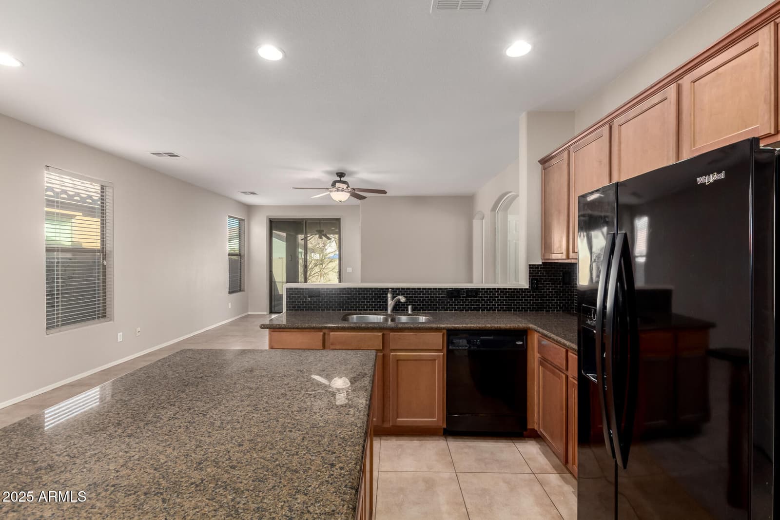 46072 W BARBARA Lane, Maricopa, AZ 85139 — photo 12 of 31
