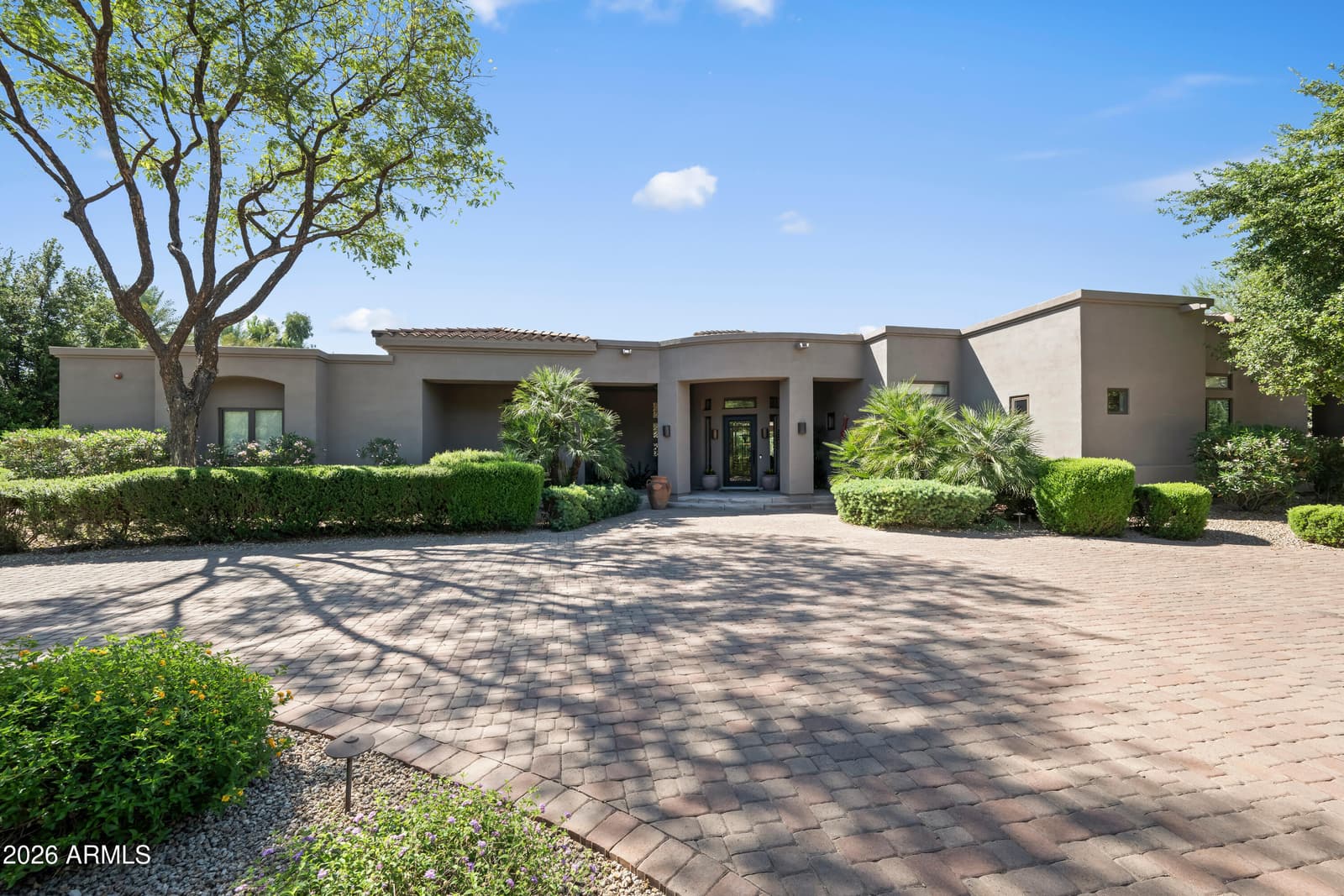 6931 E BRONCO Drive, Paradise Valley, AZ 85253 — photo 2 of 77
