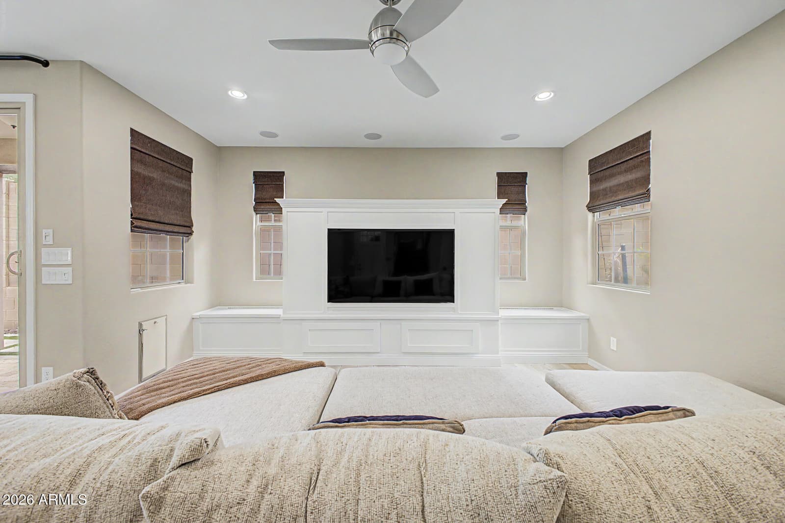 15918 S 11th Way, Phoenix, AZ 85048 — photo 7 of 32