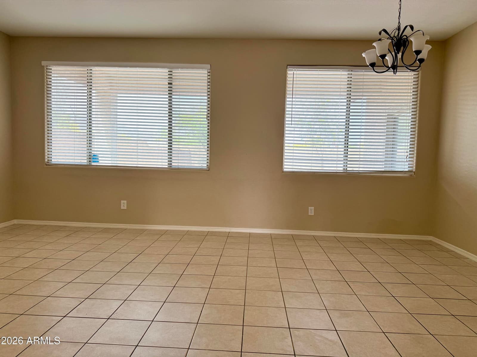 1724 W TWAIN Drive, Anthem, AZ 85086 — photo 3 of 22