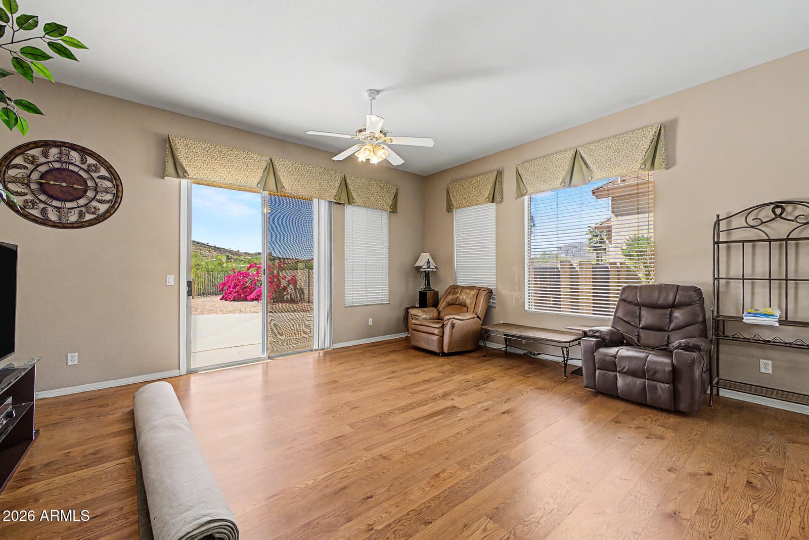 4394 S STRONG BOX Road, Gold Canyon, AZ 85118 — photo 10 of 33