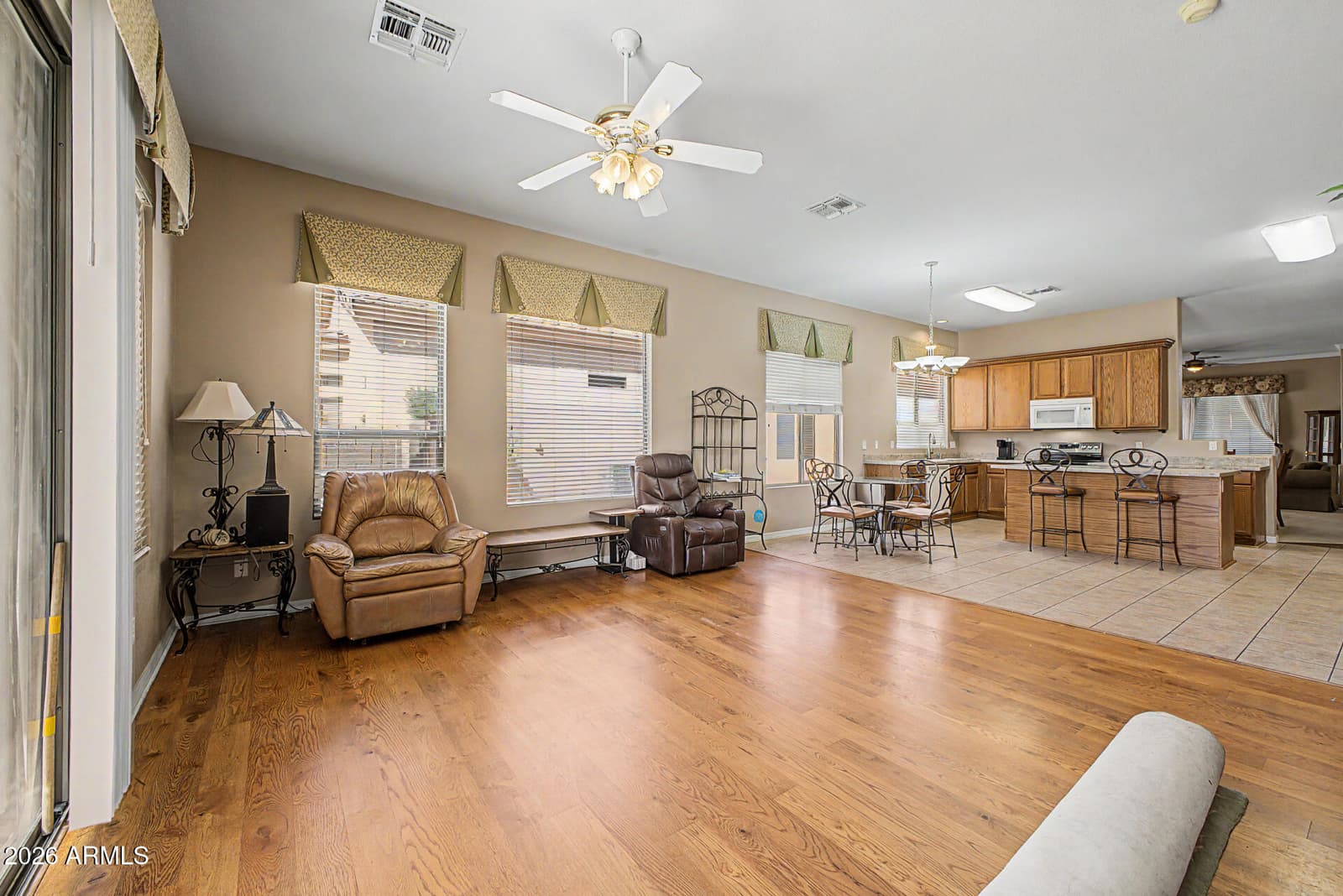 4394 S STRONG BOX Road, Gold Canyon, AZ 85118 — photo 11 of 33