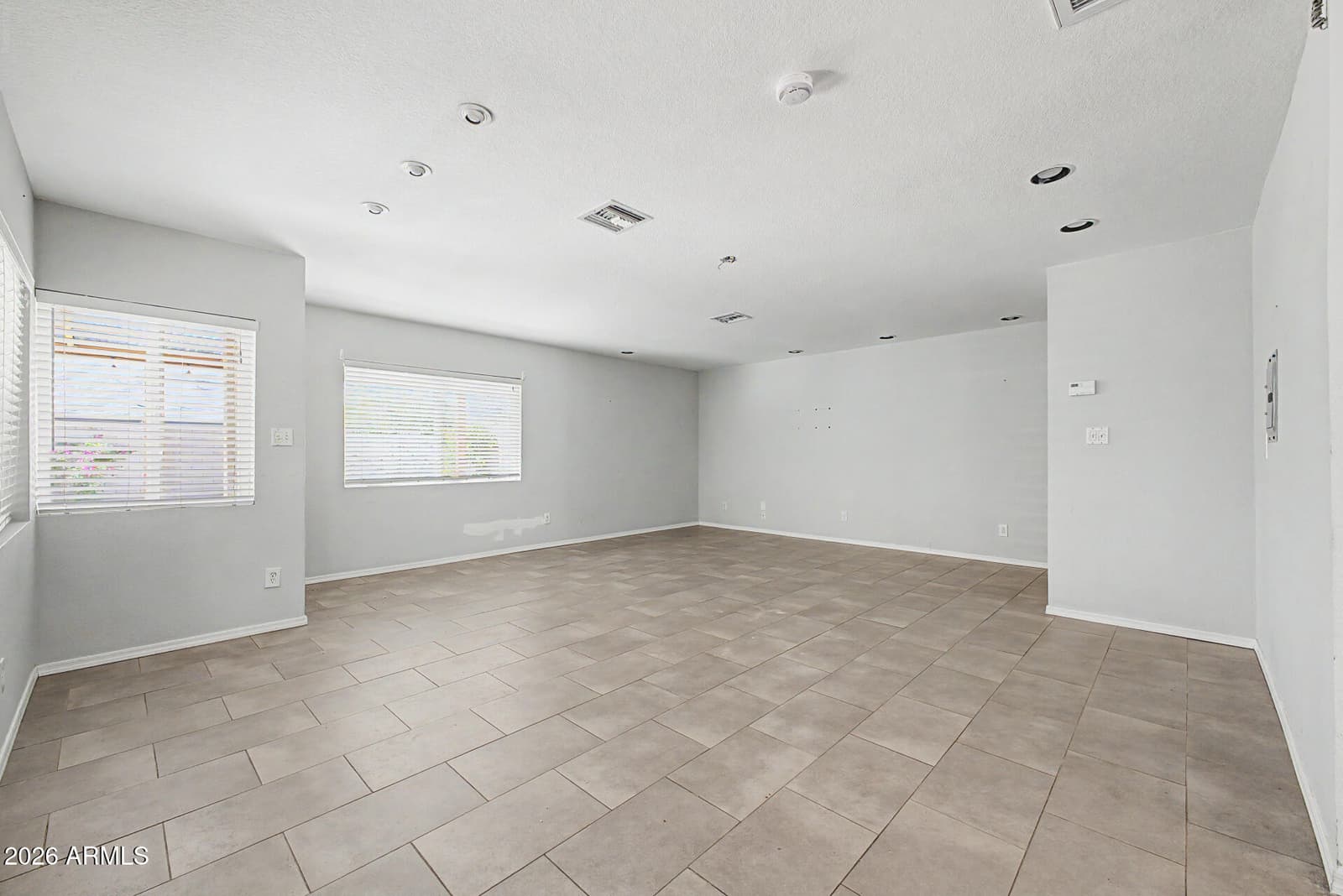 3907 E MULBERRY Drive, Phoenix, AZ 85018 — photo 7 of 46