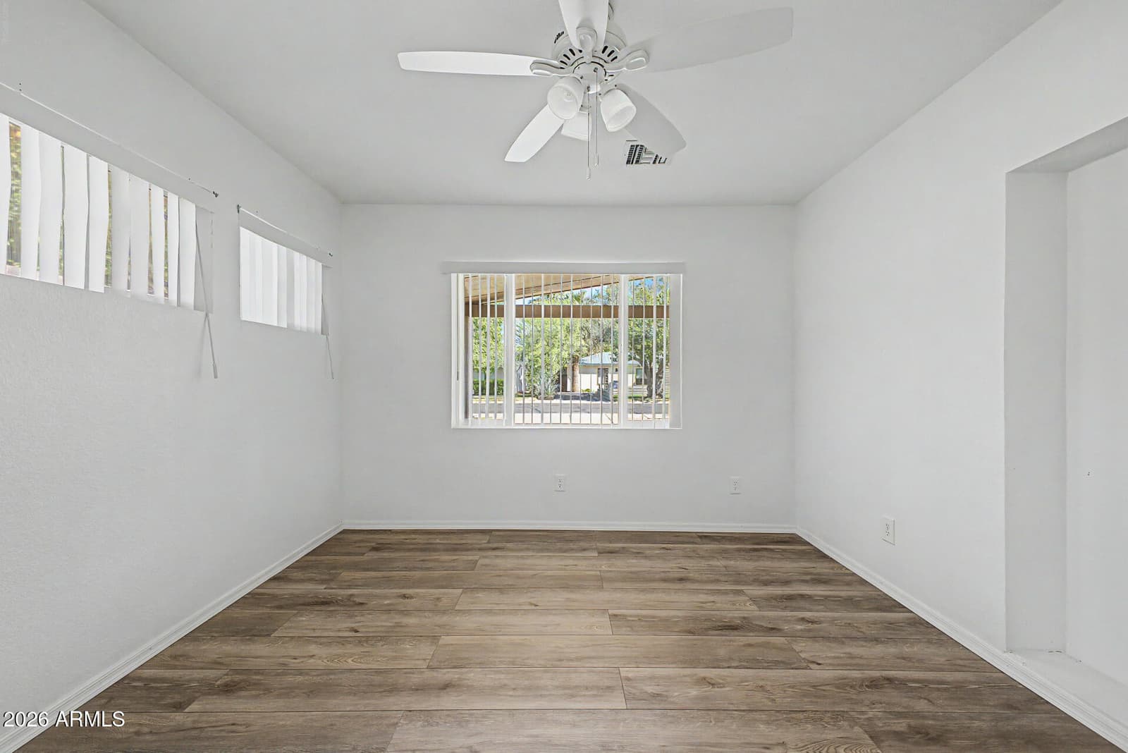 3907 E MULBERRY Drive, Phoenix, AZ 85018 — photo 14 of 46