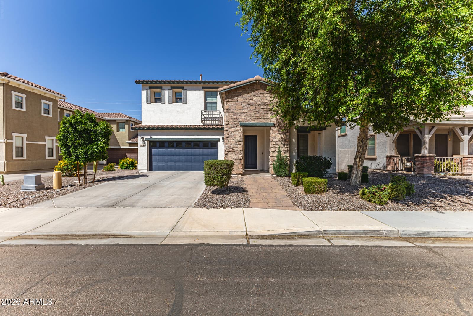 4730 S TWINLEAF Drive, Gilbert, AZ 85297 — photo 1 of 48