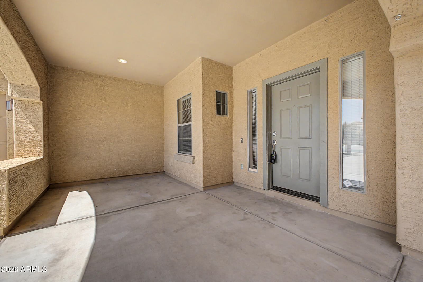 952 E BLUE SPRUCE Lane, Gilbert, AZ 85298 — photo 4 of 39