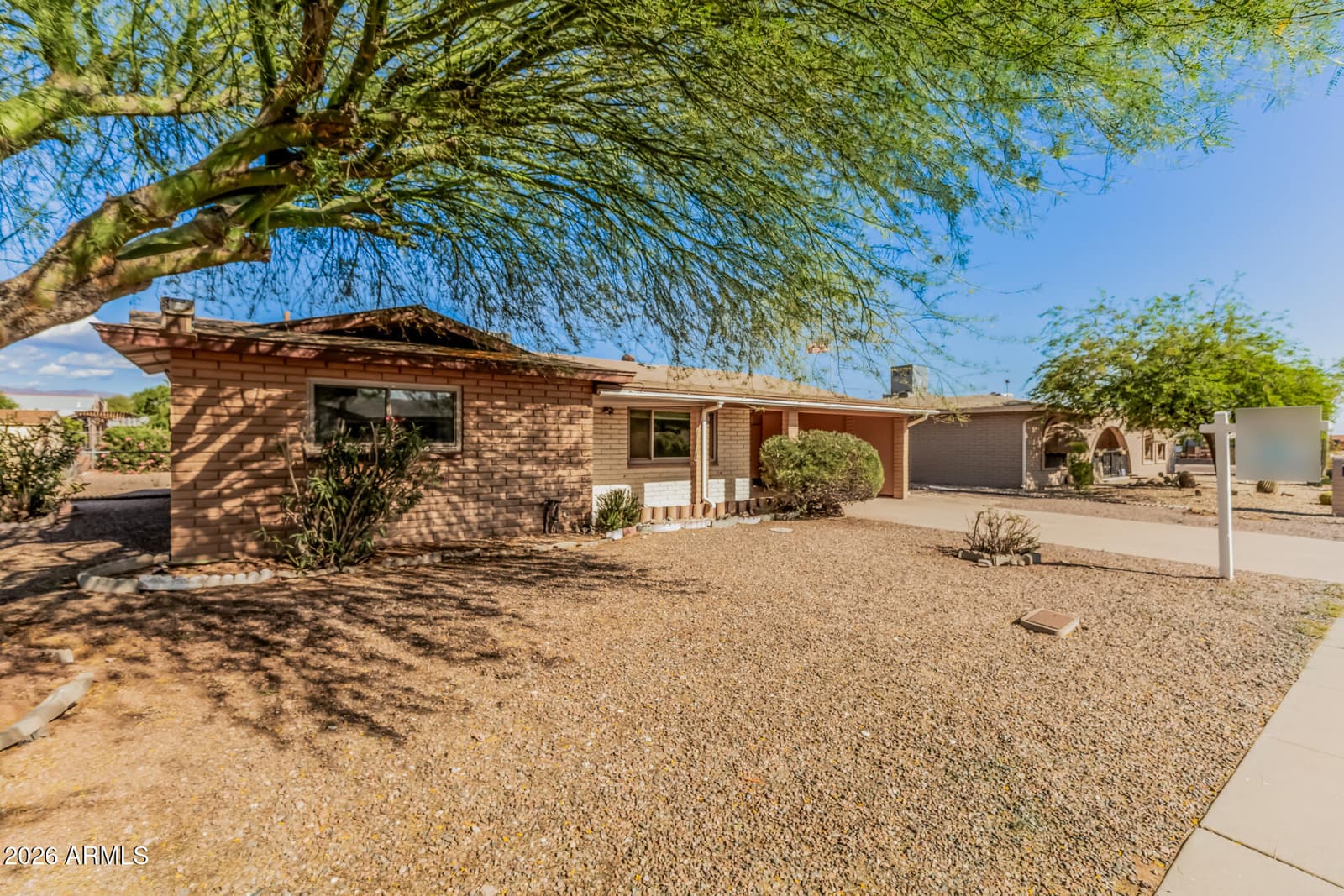 1161 S OCOTILLO Drive, Apache Junction, AZ 85120 — photo 3 of 23