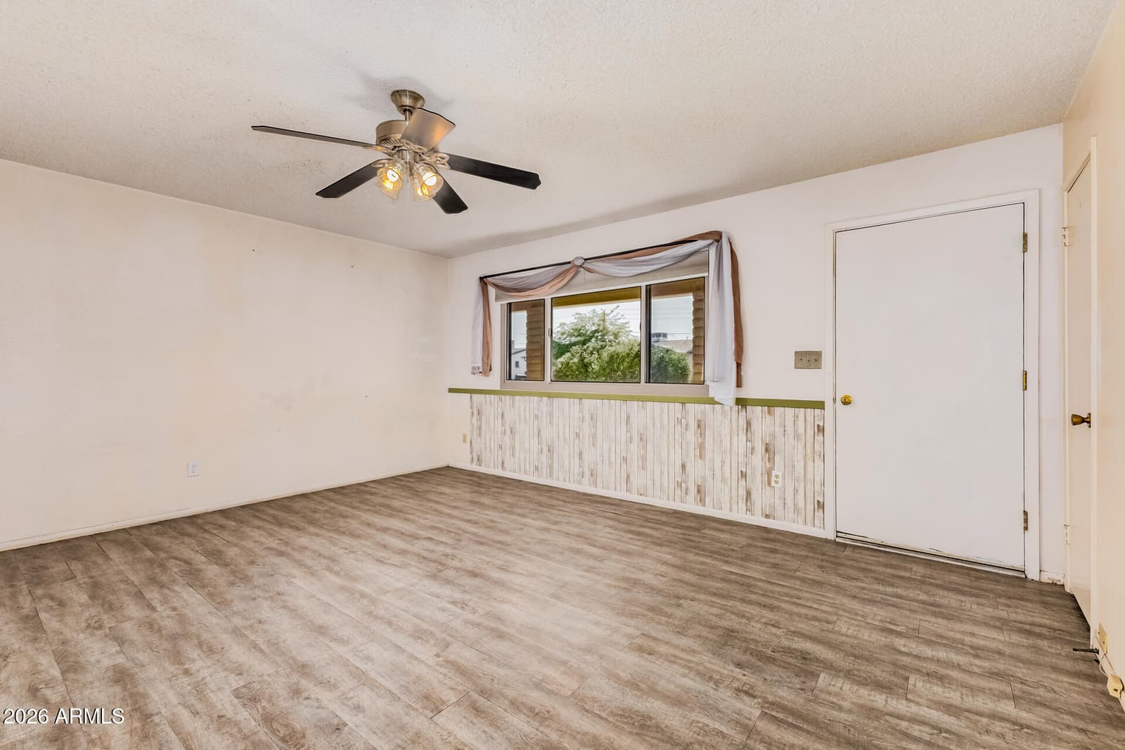 1161 S OCOTILLO Drive, Apache Junction, AZ 85120 — photo 5 of 23