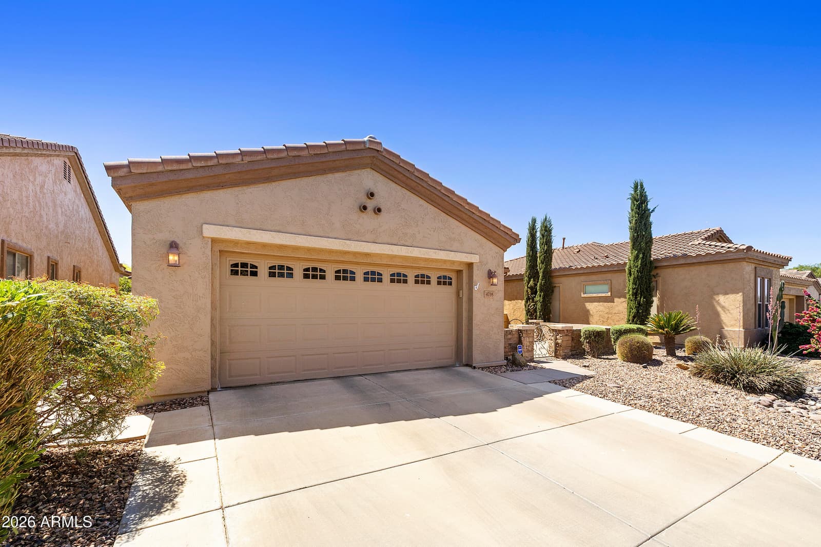 4735 E SOURWOOD Drive, Gilbert, AZ 85298 — photo 5 of 70