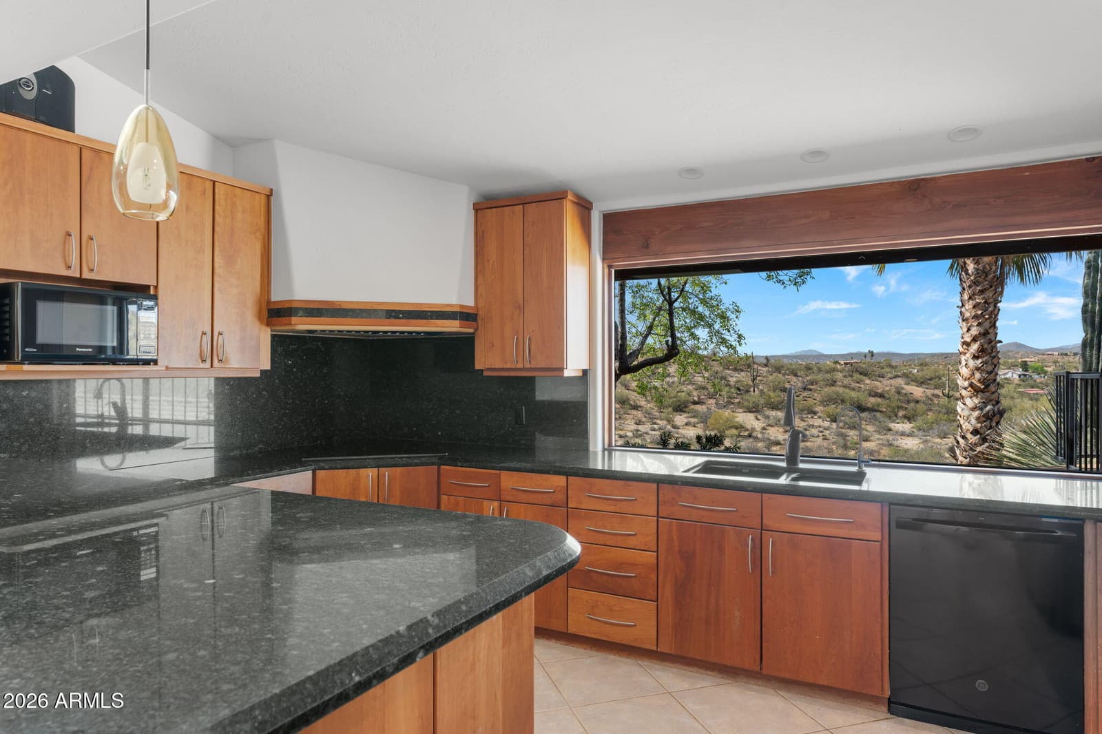 1125 N MUSTANG Trail, Wickenburg, AZ 85390 — photo 11 of 59