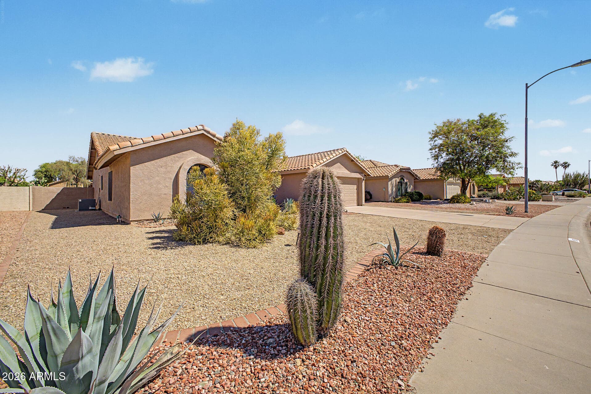 9850 W MENADOTA Drive, Peoria, AZ 85382 — photo 2 of 35