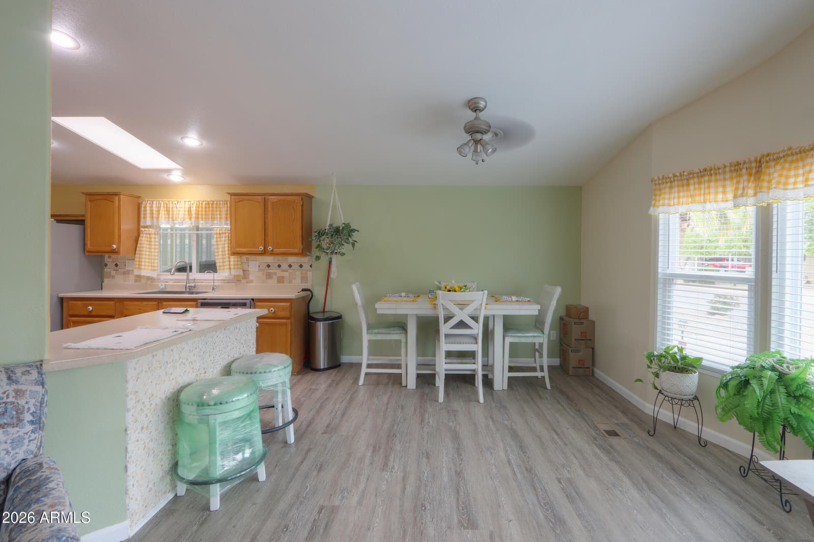 1908 S Indiana Drive, Casa Grande, AZ 85194 — photo 4 of 43