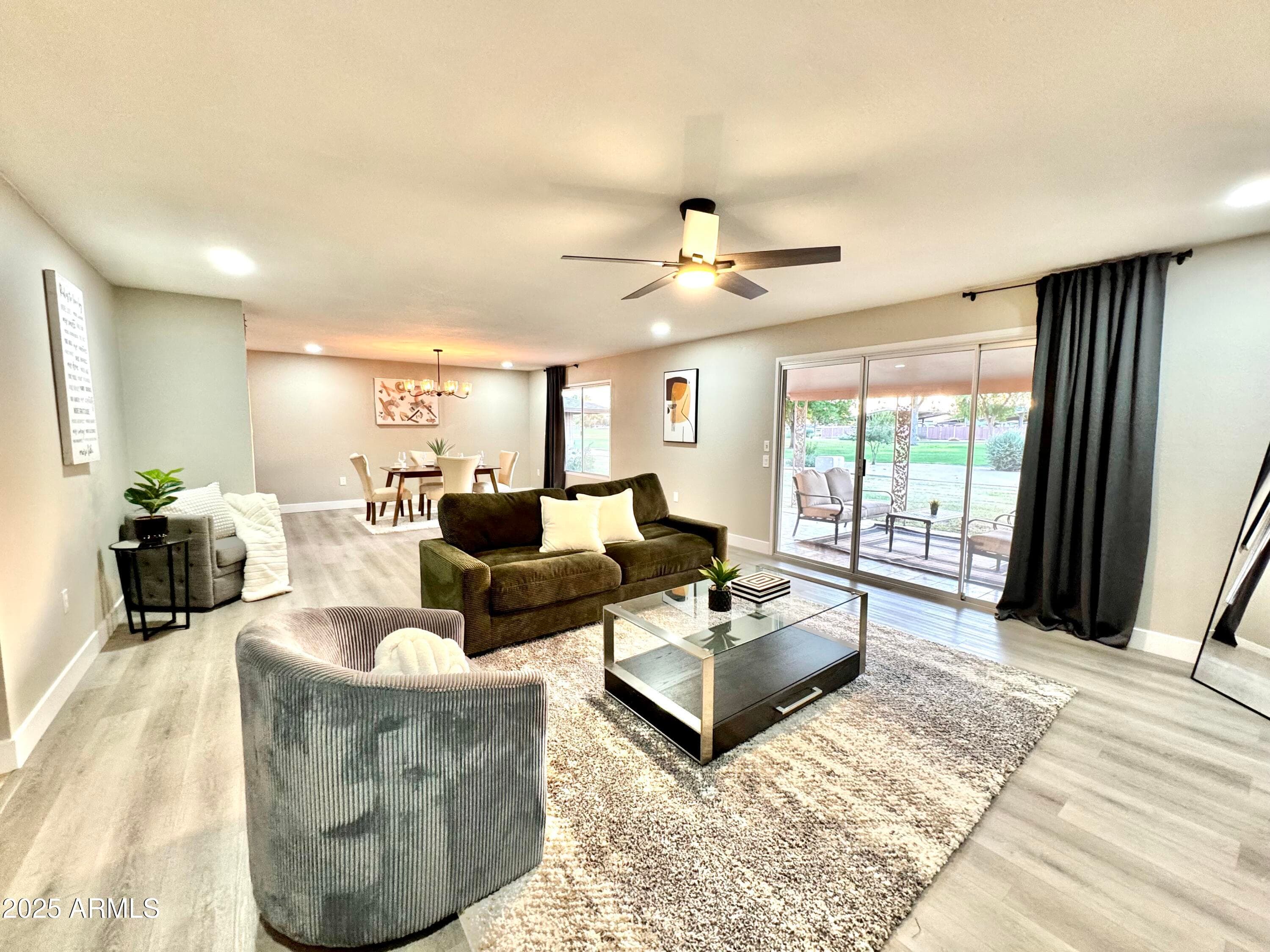 18442 N 104TH Avenue, Sun City, AZ 85373 — photo 5 of 35