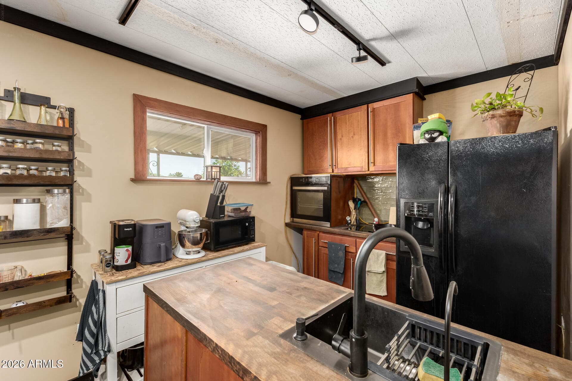 8256 E DUTCHMAN Drive, Mesa, AZ 85208 — photo 18 of 36