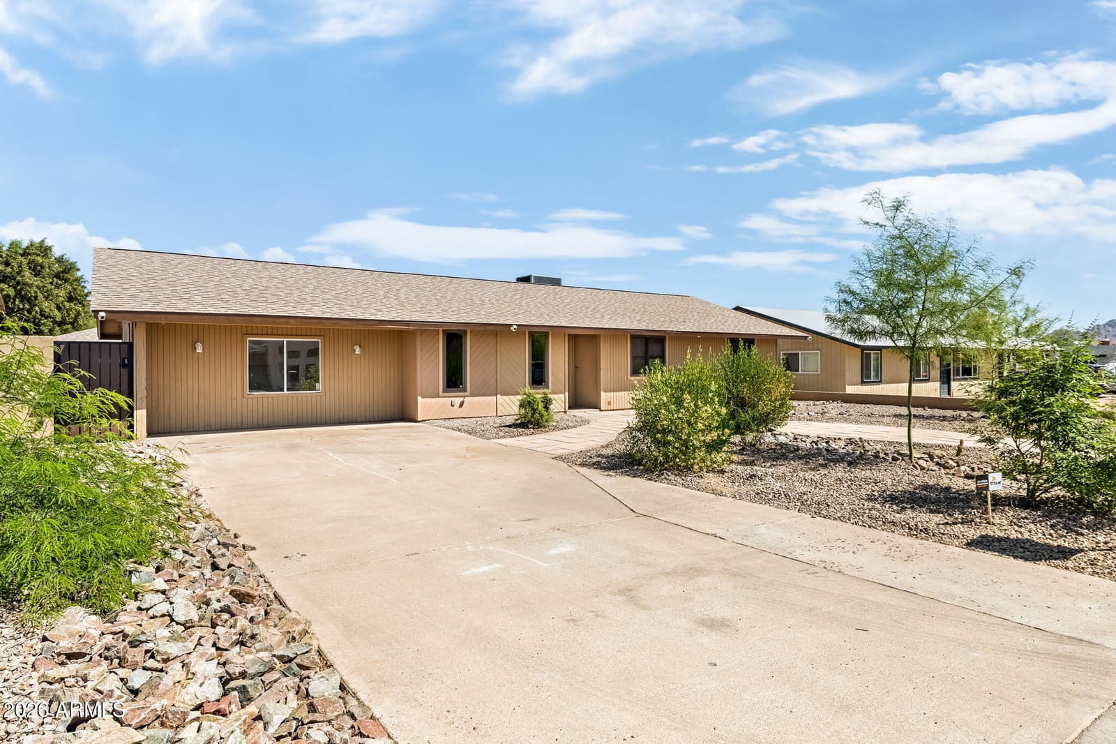 12833 N 22ND Street, Phoenix, AZ 85022 — photo 3 of 36
