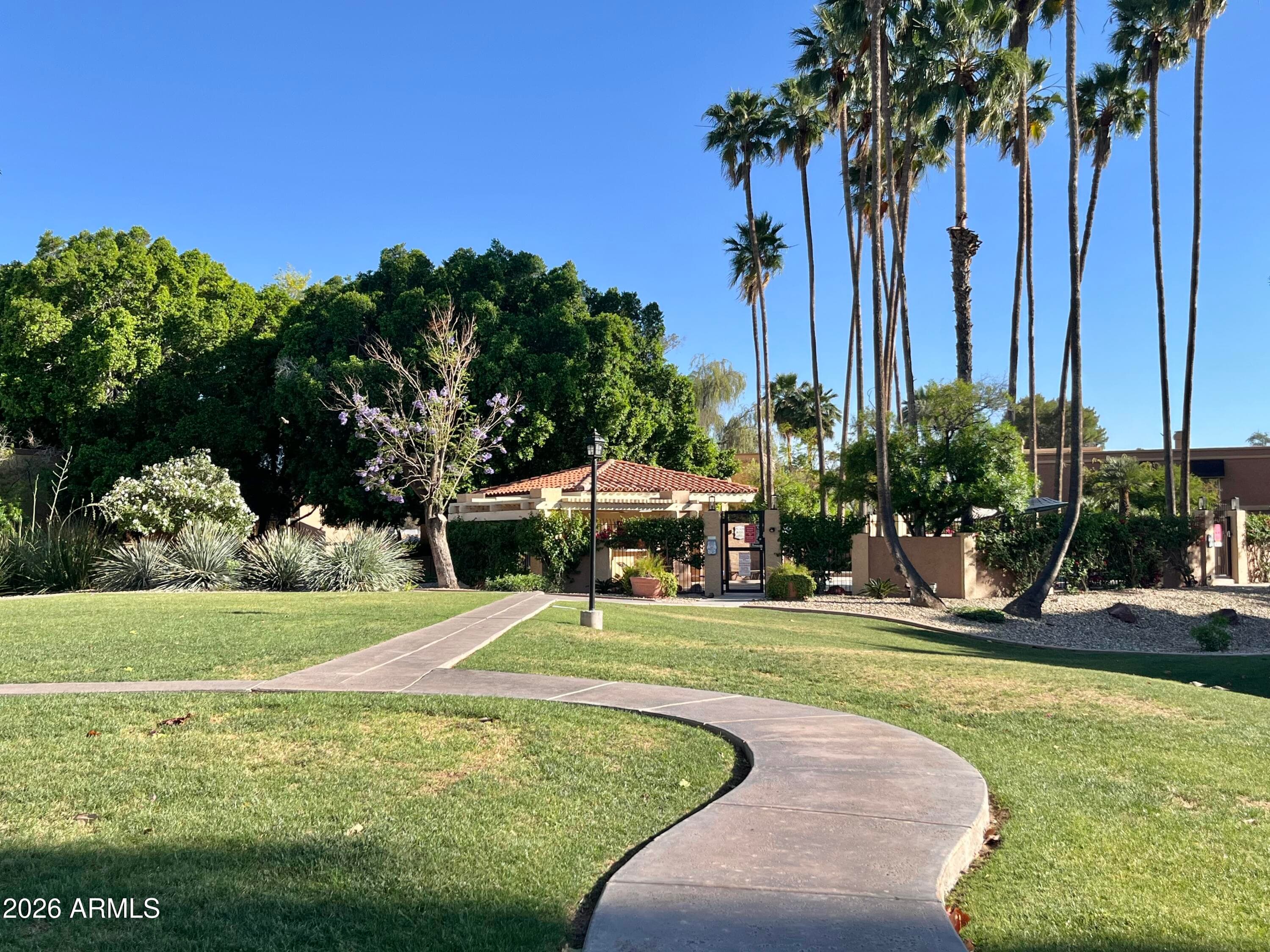 10449 N 9TH Street, Phoenix, AZ 85020 — photo 40 of 42
