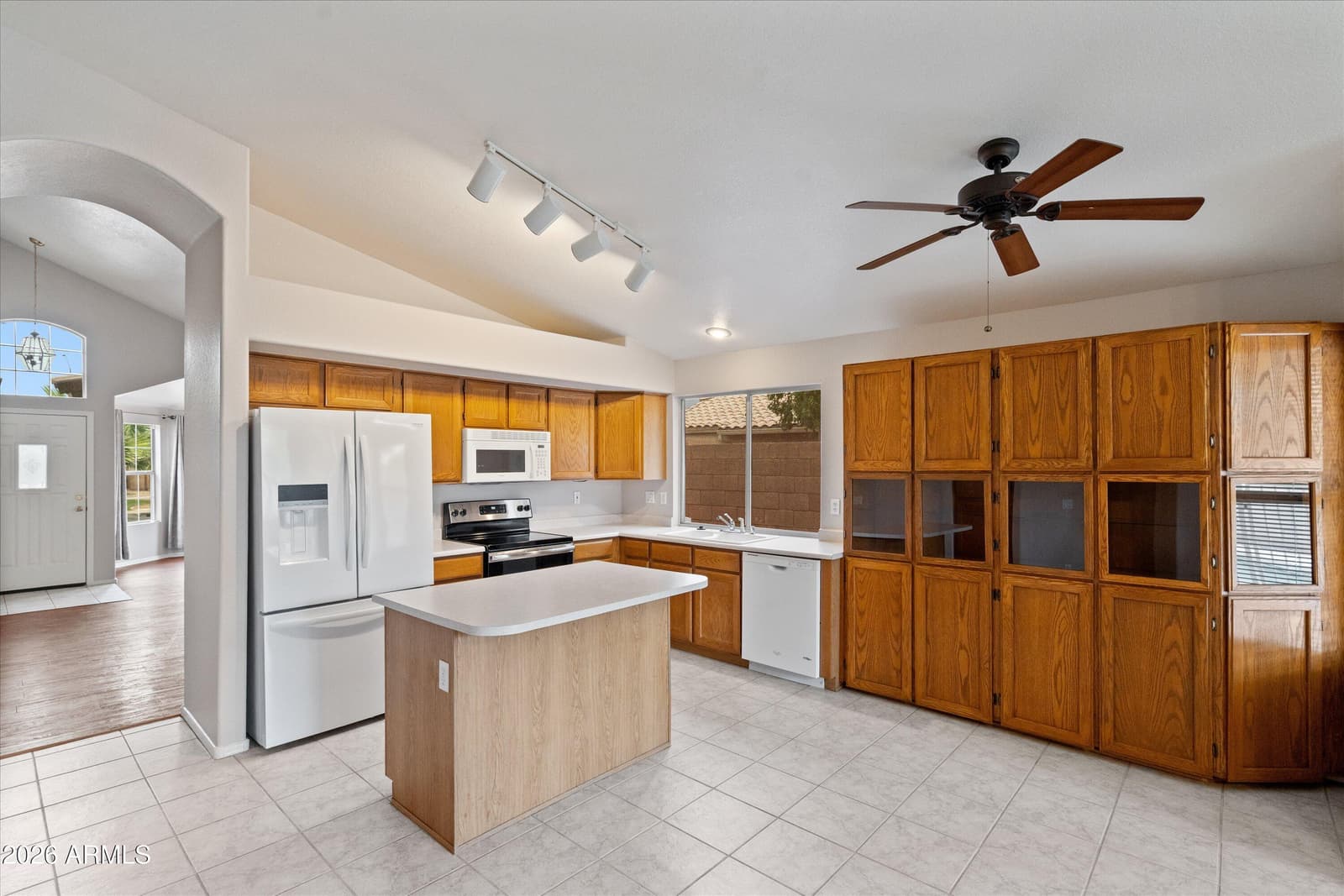 1269 E CENTURY Avenue, Gilbert, AZ 85296 — photo 4 of 34