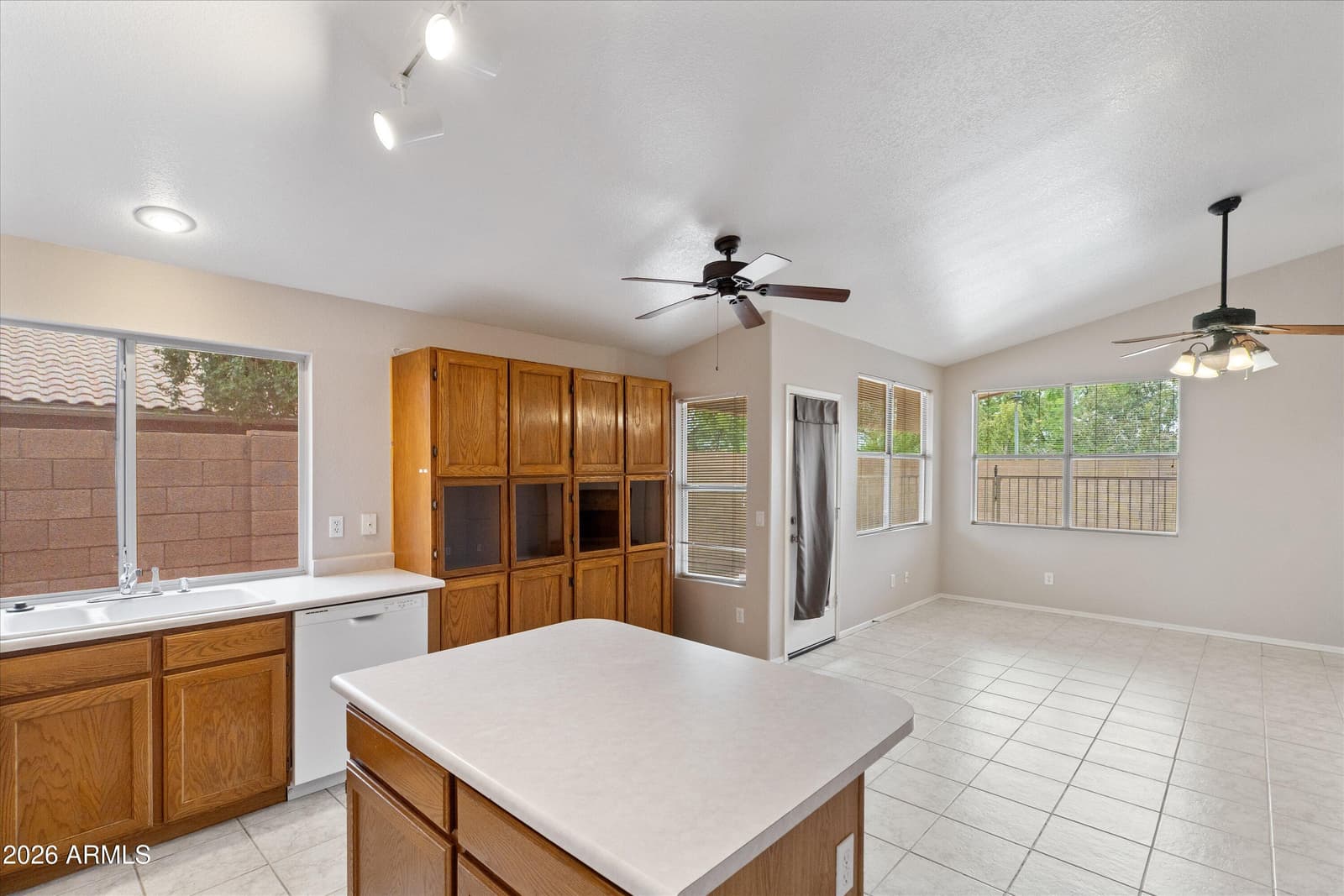 1269 E CENTURY Avenue, Gilbert, AZ 85296 — photo 7 of 34