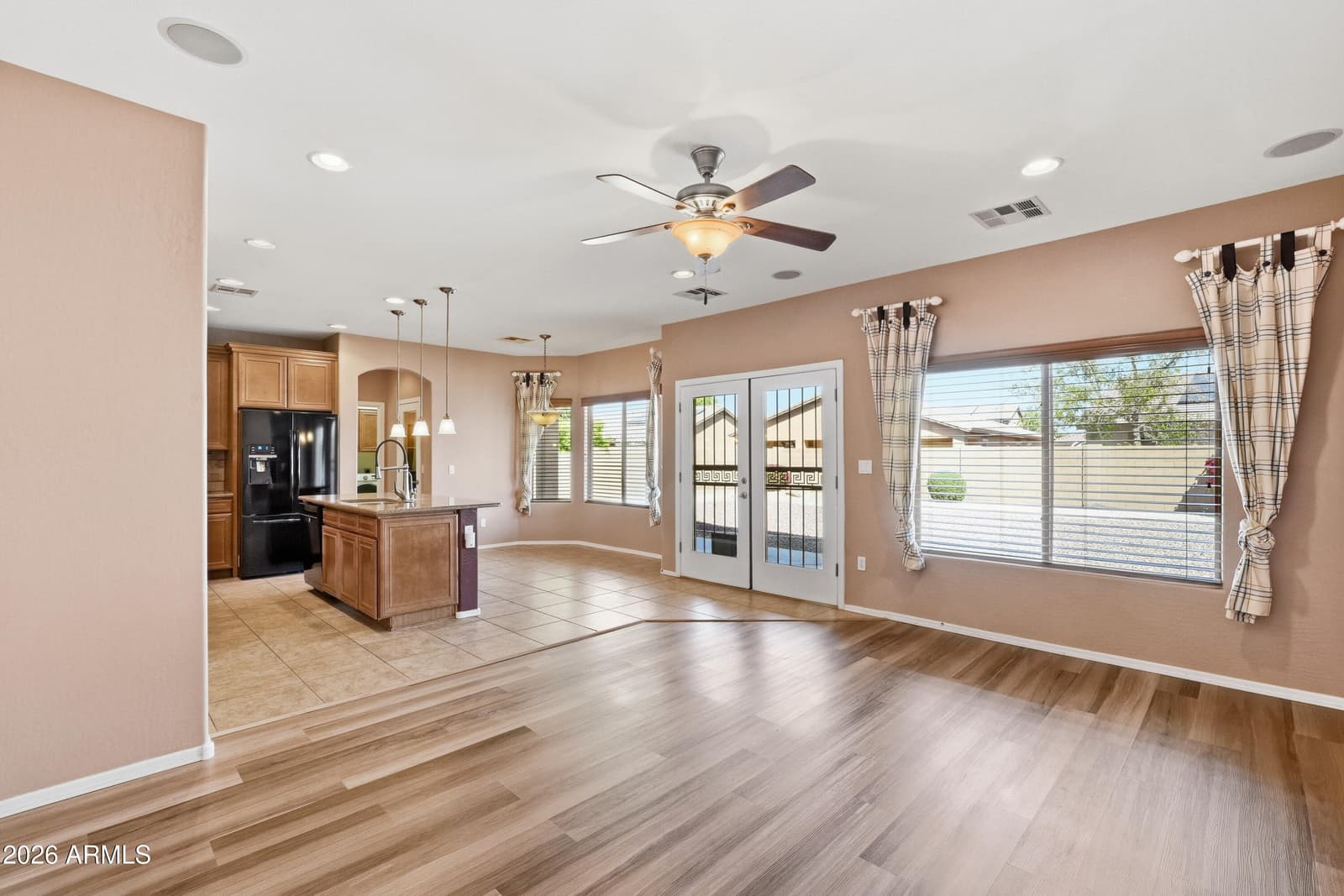 262 S SAN MARINO Loop, Casa Grande, AZ 85194 — photo 8 of 45