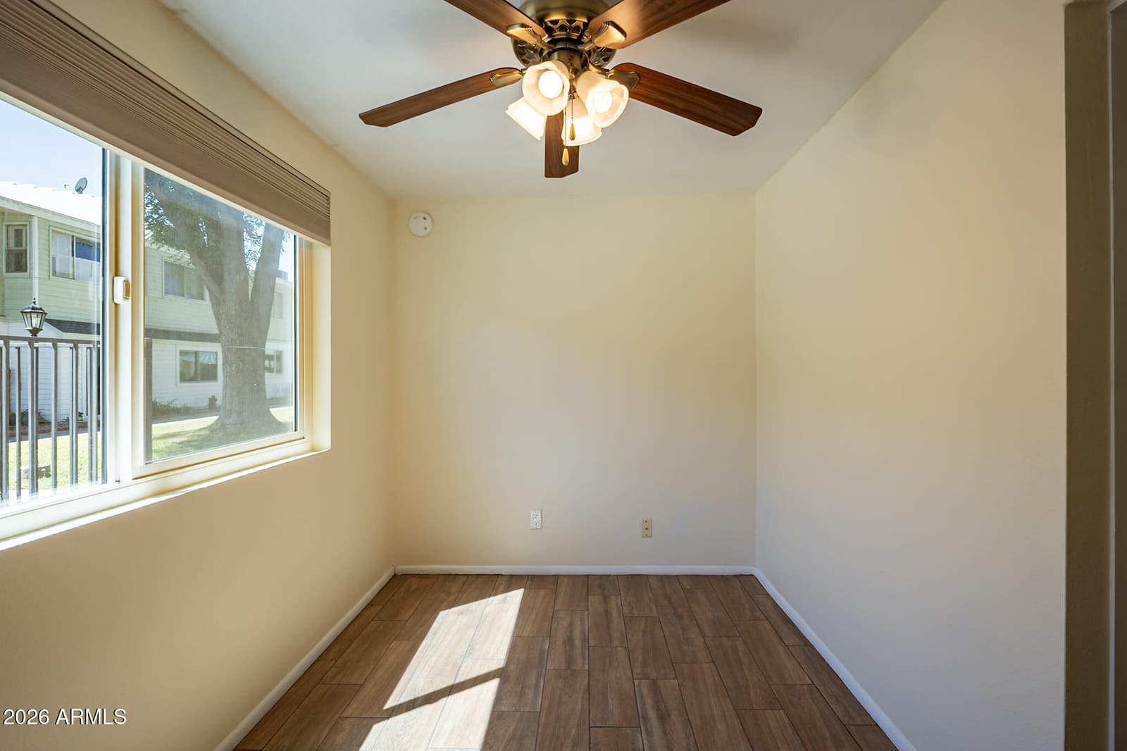 2569 W Berridge Lane D-115, Phoenix, AZ 85017 — photo 12 of 27