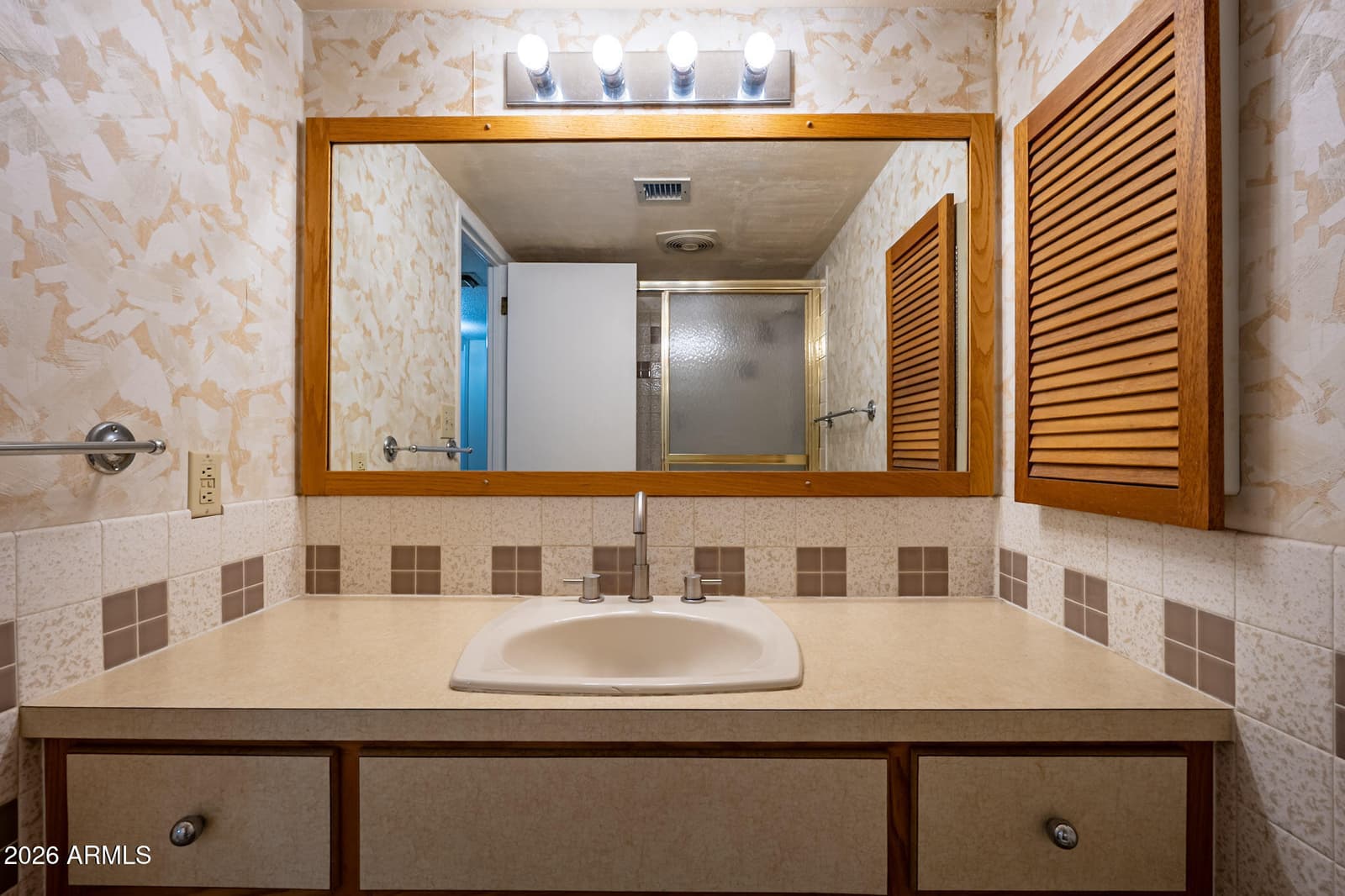 2569 W Berridge Lane D-115, Phoenix, AZ 85017 — photo 18 of 27