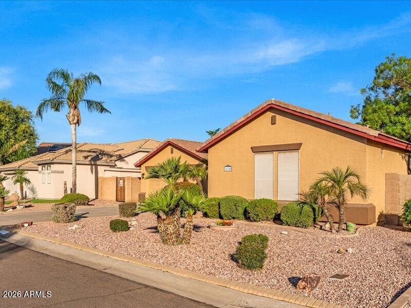 16180 W IRONWOOD Street, Surprise, AZ 85374 — photo 3 of 57