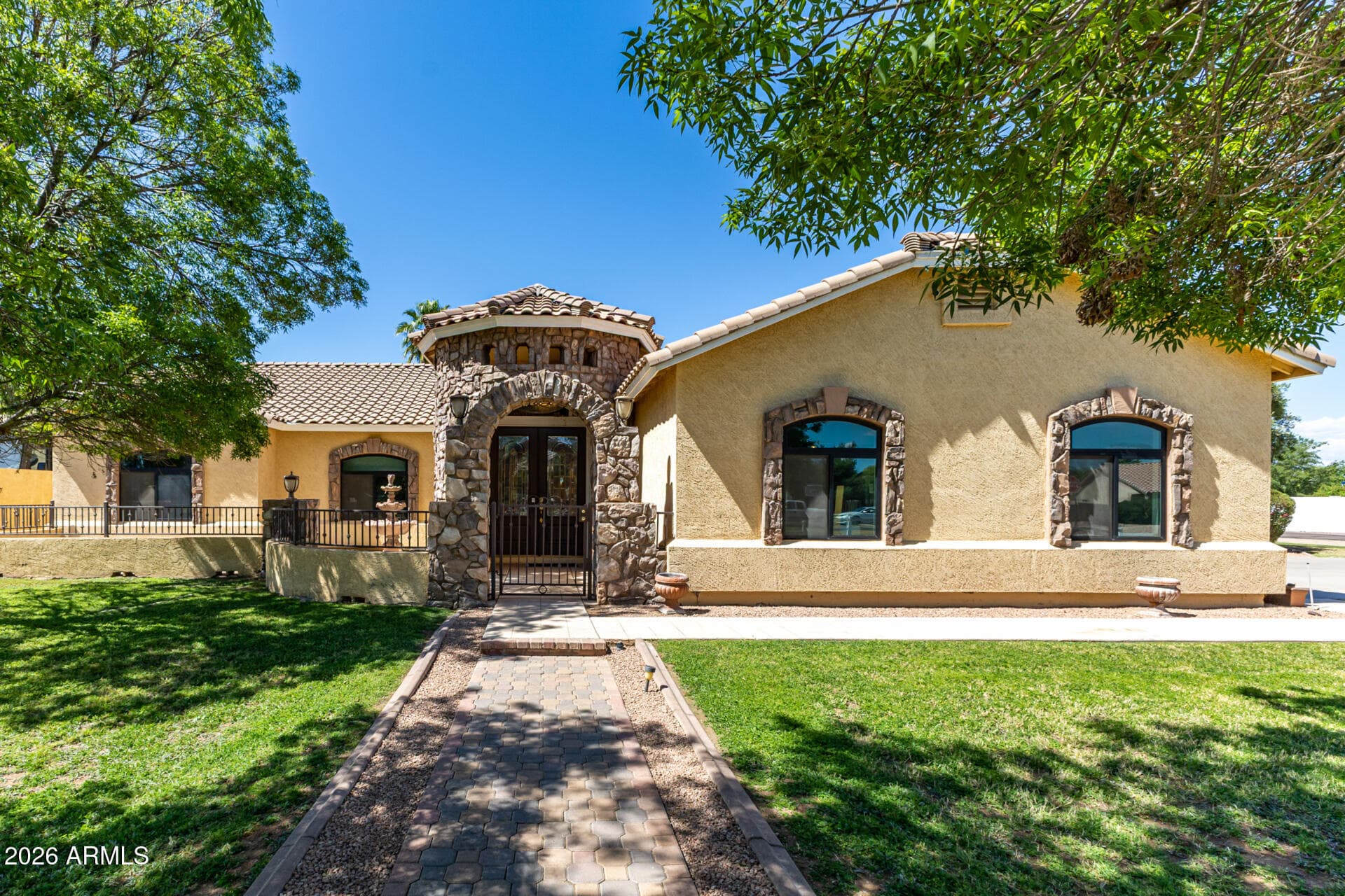 24432 S 197TH Place S, Queen Creek, AZ 85142 — photo 2 of 39