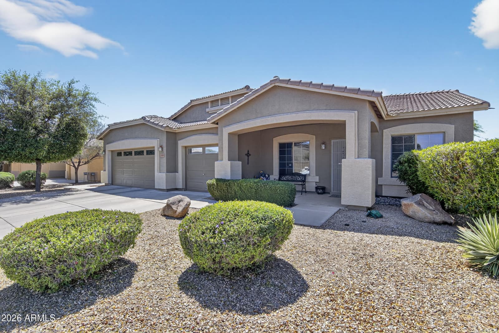 2959 N ROSEWOOD Avenue, Casa Grande, AZ 85122 — photo 3 of 47