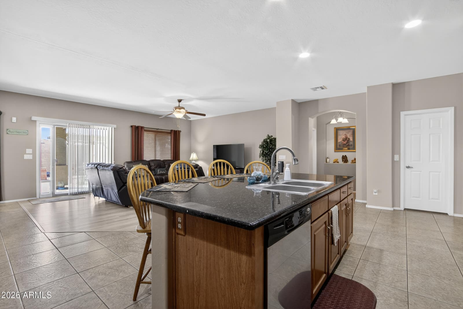 2959 N ROSEWOOD Avenue, Casa Grande, AZ 85122 — photo 14 of 47