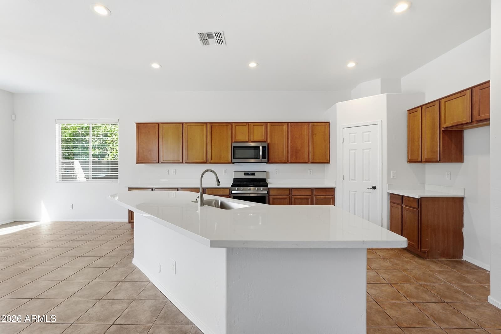 17615 W RIMROCK Street, Surprise, AZ 85388 — photo 5 of 19