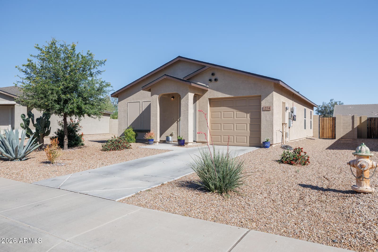 274 W WATSON Court, Casa Grande, AZ 85122 — photo 2 of 31