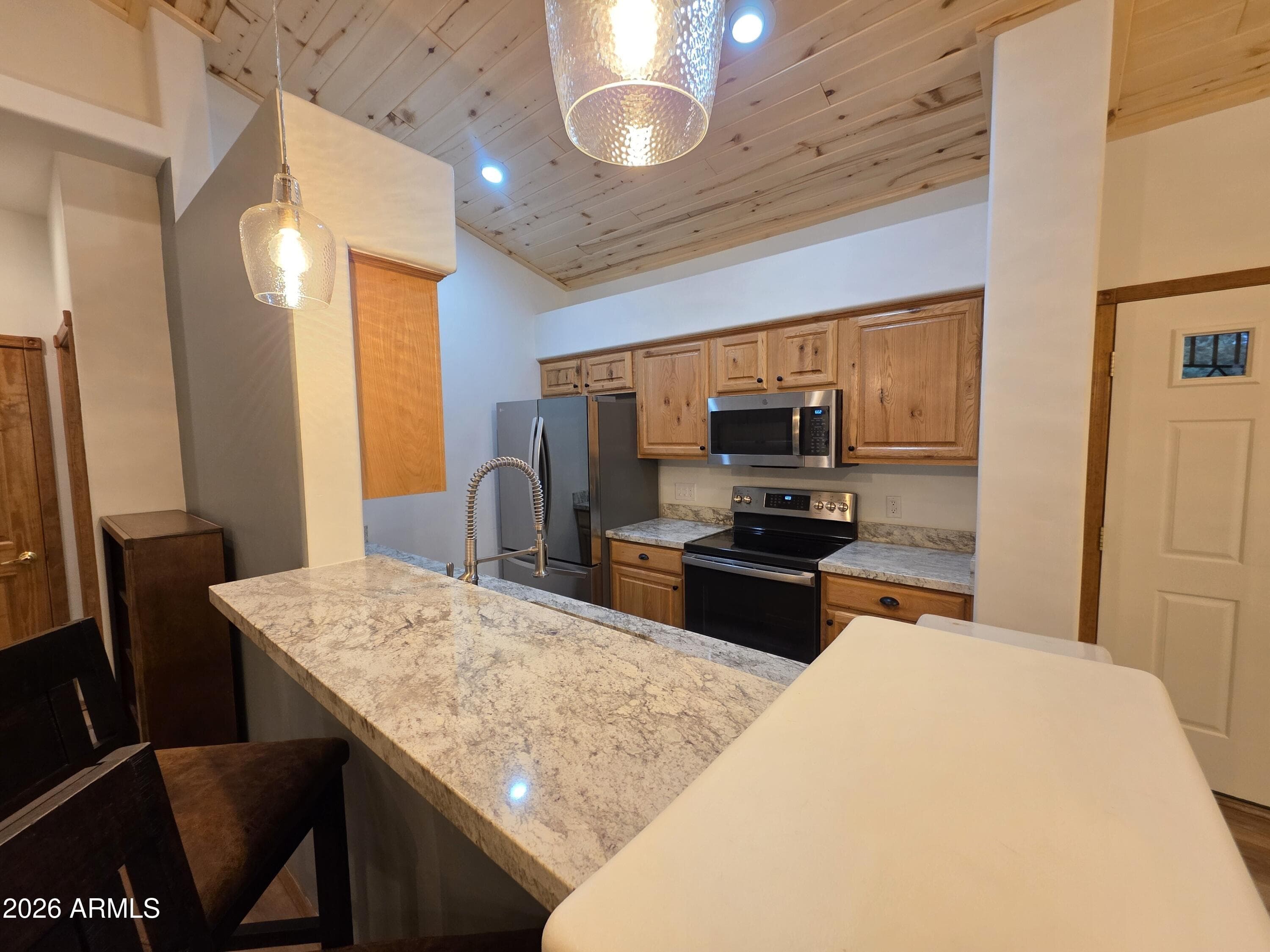 3170 W LODGEPOLE Lane, Show Low, AZ 85901 — photo 11 of 37