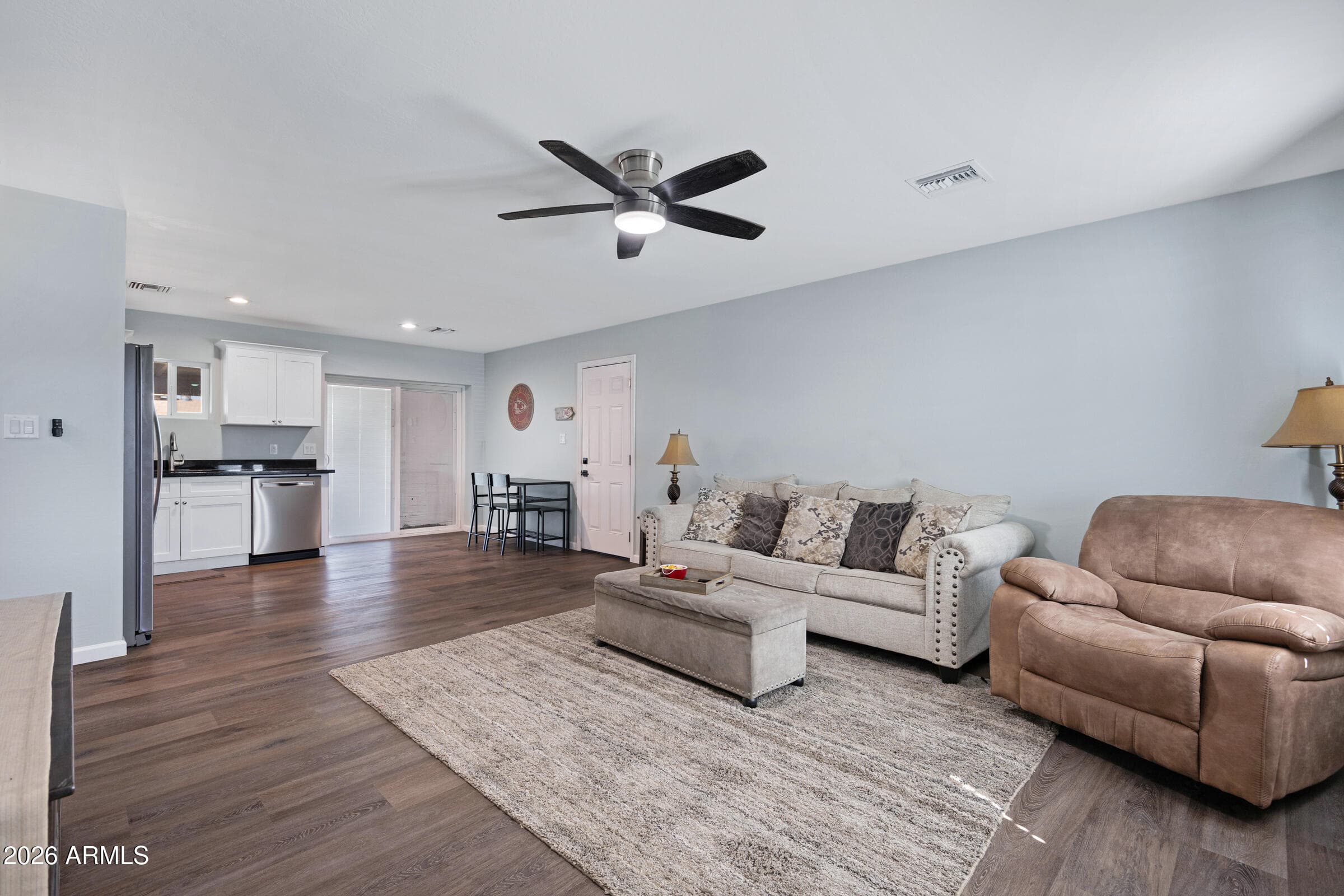 15016 N 27TH Drive, Phoenix, AZ 85053 — photo 4 of 21