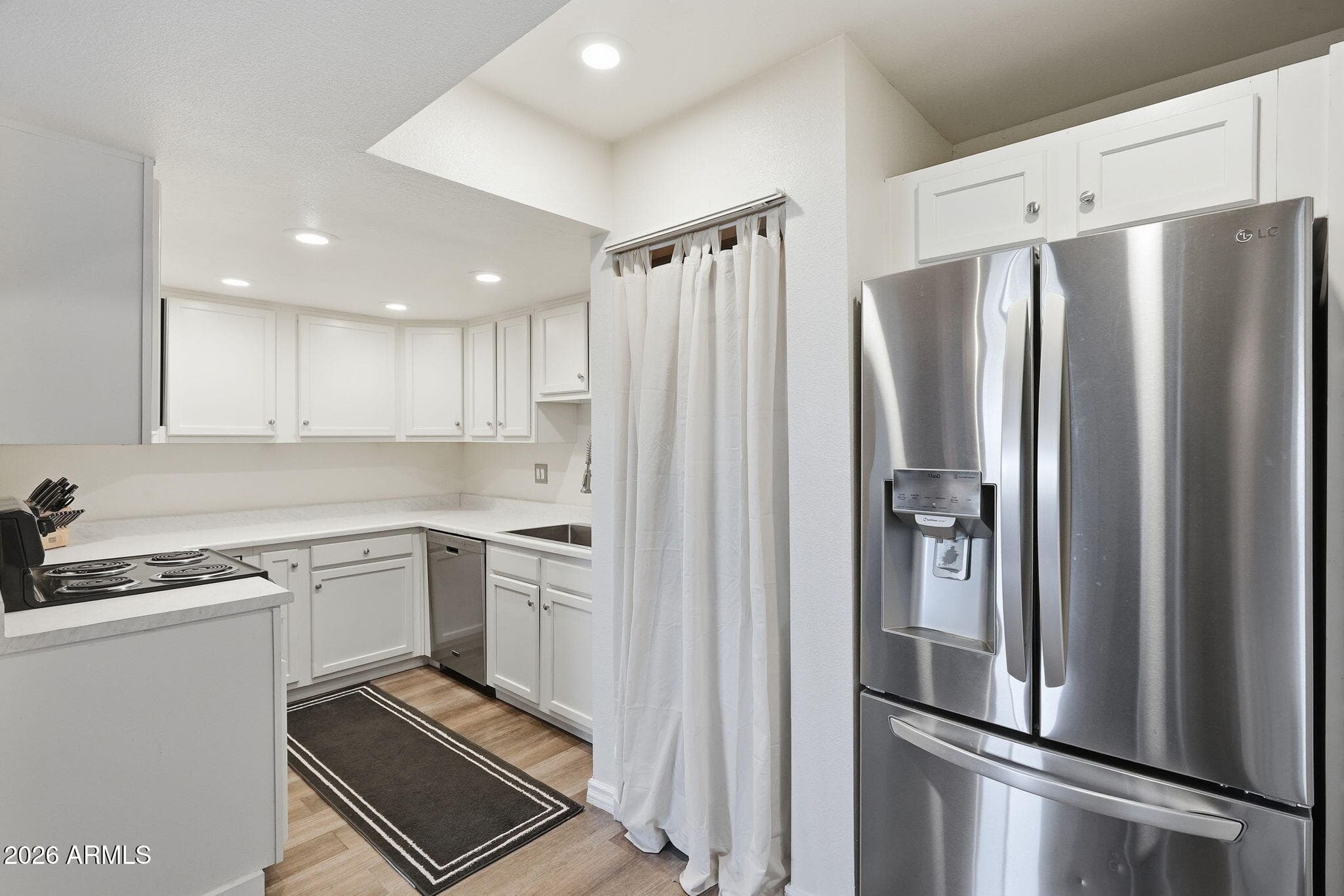 12440 N 20TH Street 106, Phoenix, AZ 85022 — photo 10 of 25