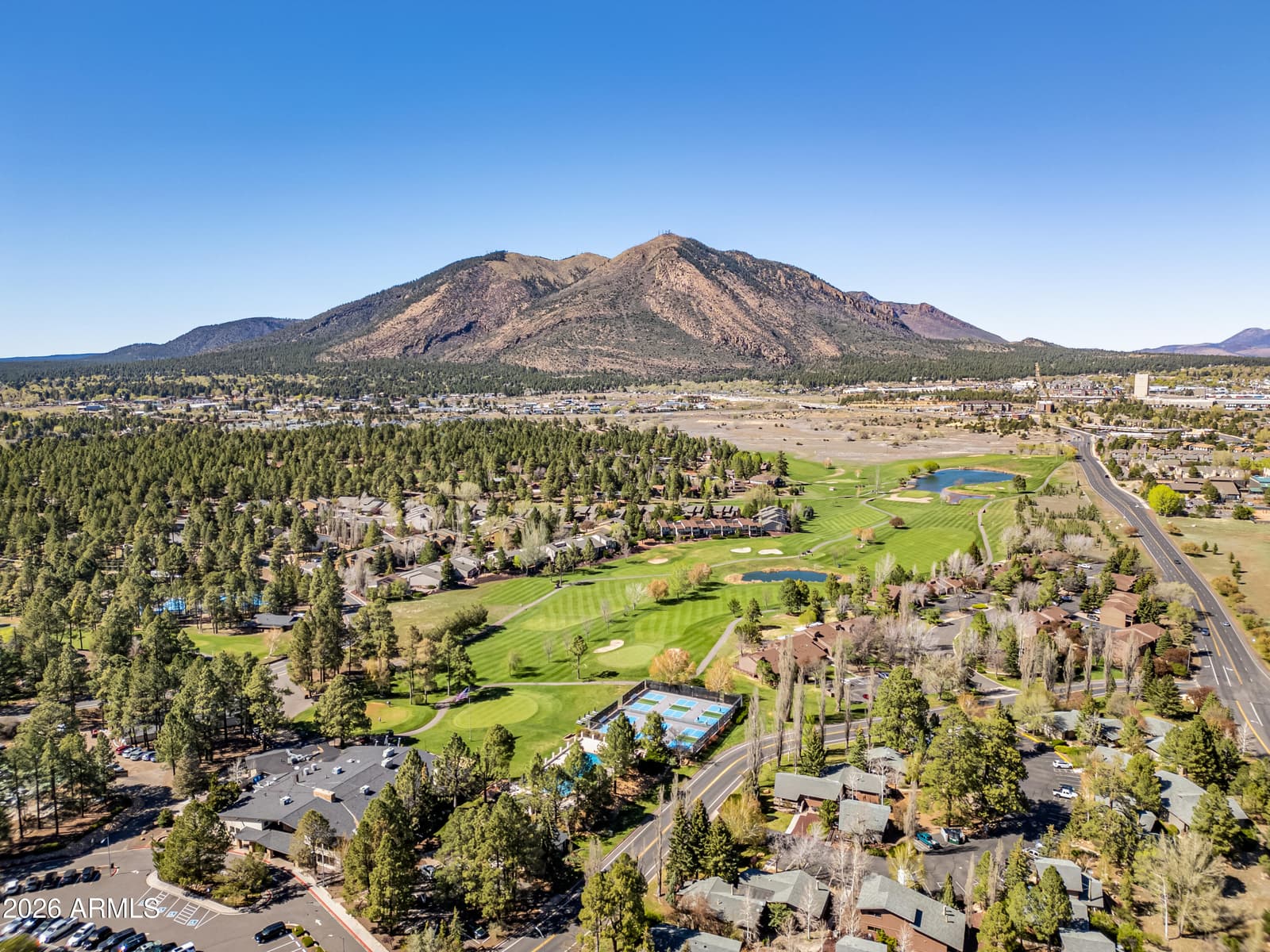 2747 N FAIRVIEW Drive, Flagstaff, AZ 86004 — photo 5 of 39